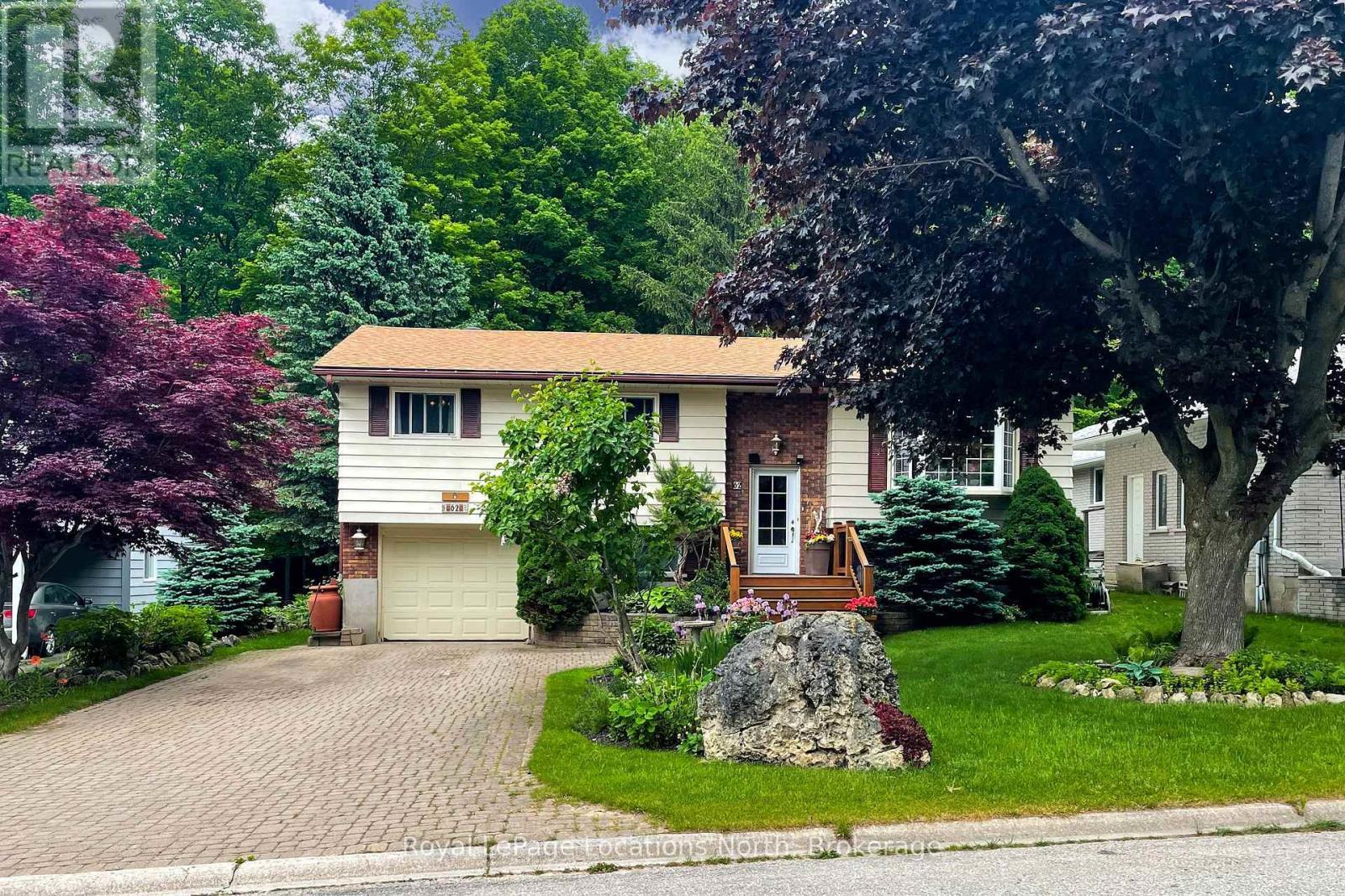 












62 PARKLANE CRESCENT

,
Meaford,




Ontario
N4L1B1

