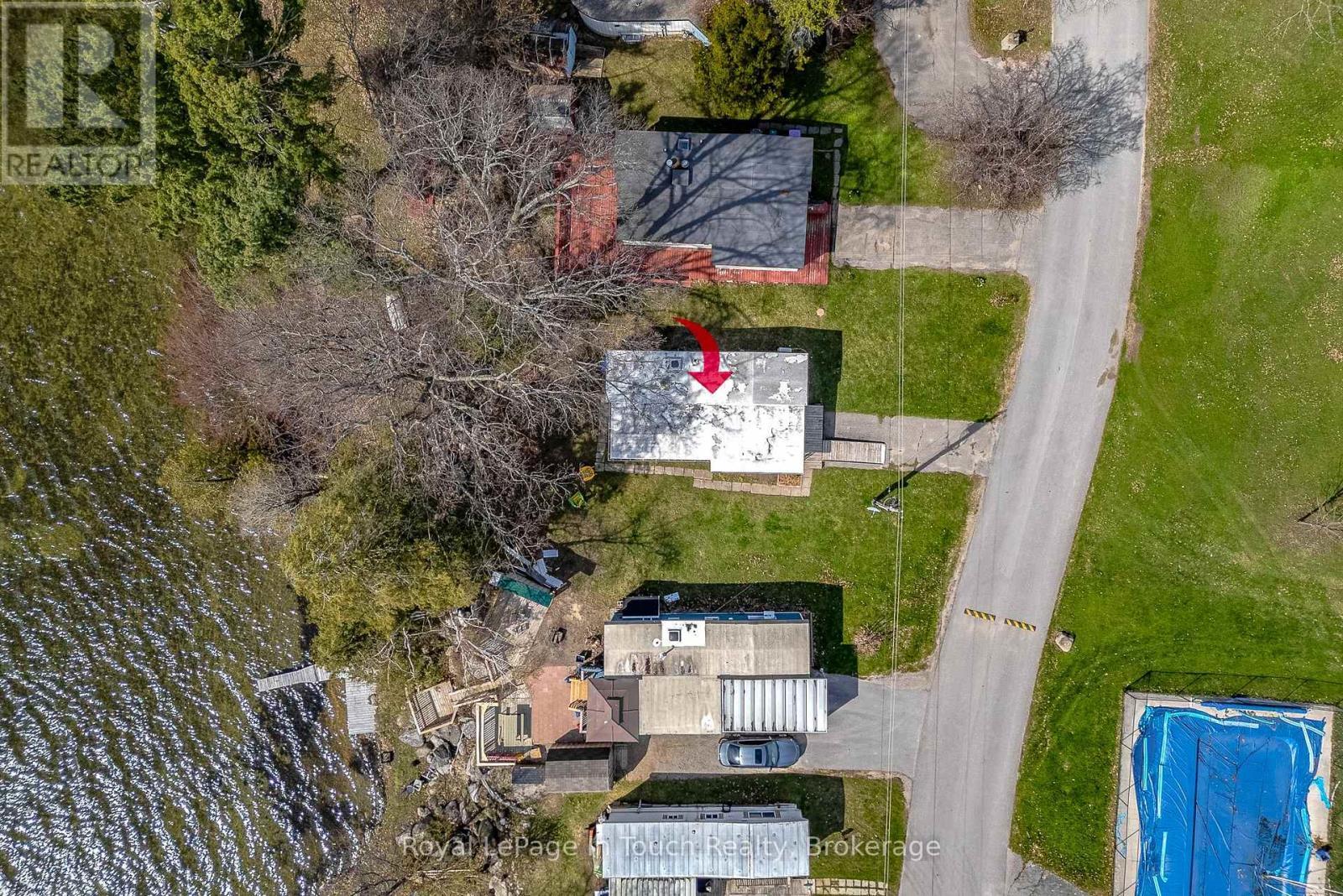 












8 LAKESHORE ROAD

,
Midland,




Ontario
L4R0B9

