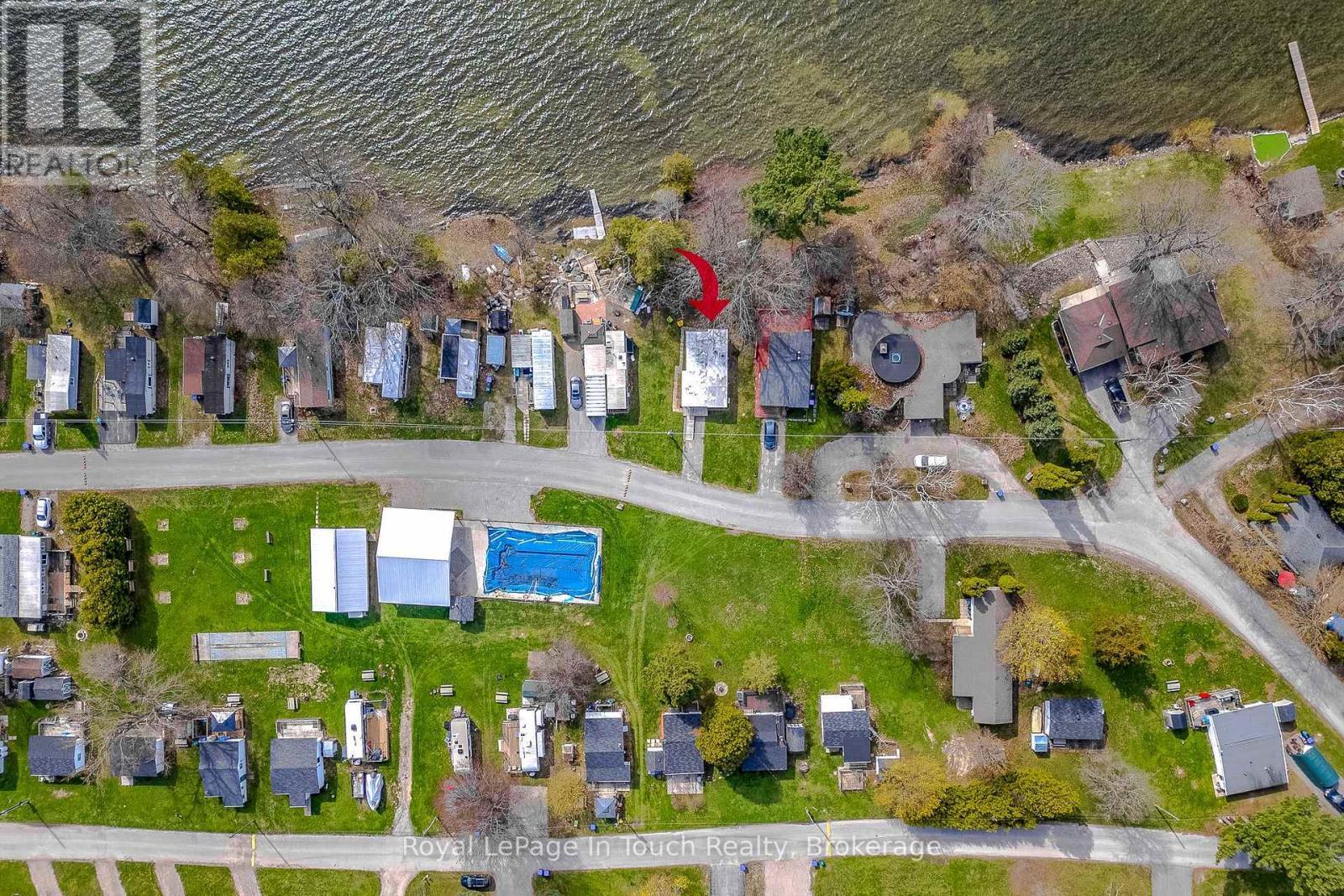 












8 LAKESHORE ROAD

,
Midland,




Ontario
L4R0B9


