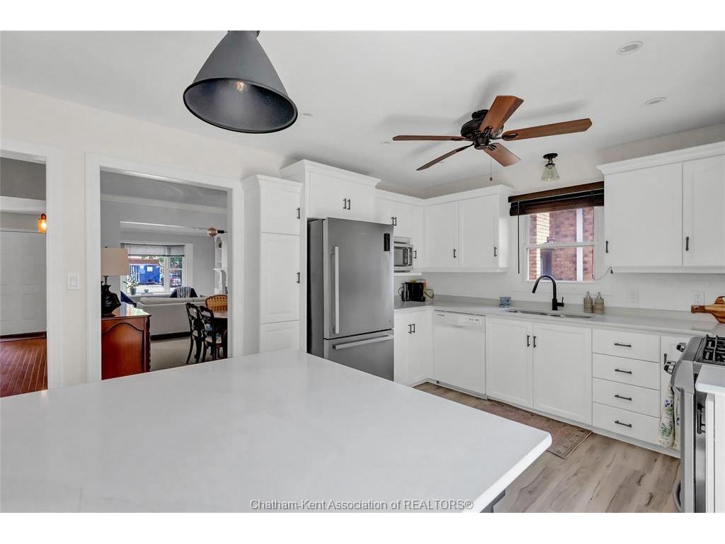 









441


Baldoon

Road,
Chatham,




ON
N7L 5B8

