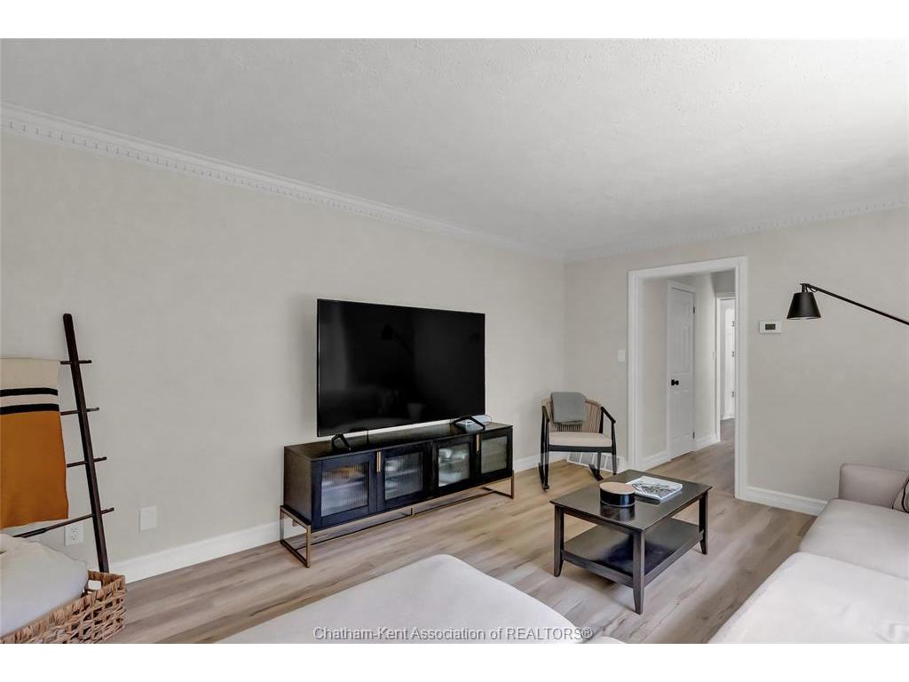 









441


Baldoon

Road,
Chatham,




ON
N7L 5B8

