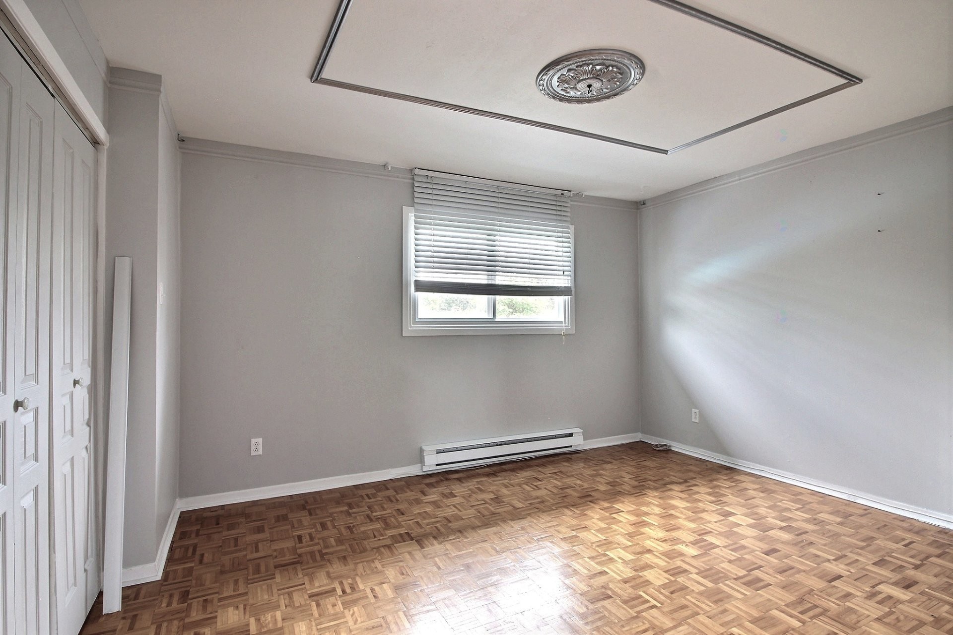 









23


Av. Hamford

,
Lachute,




QC
J8H3N3

