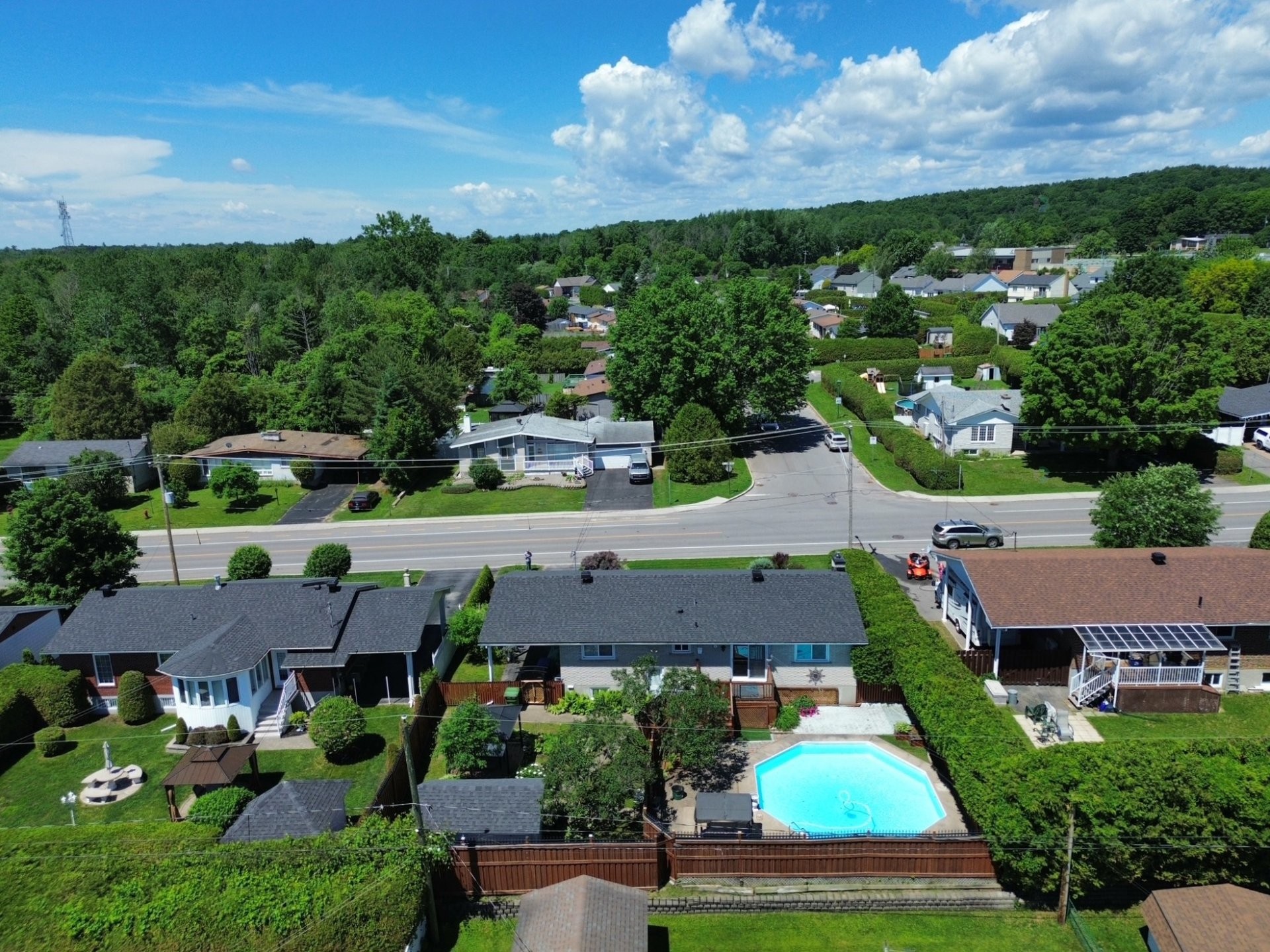 









23


Av. Hamford

,
Lachute,




QC
J8H3N3

