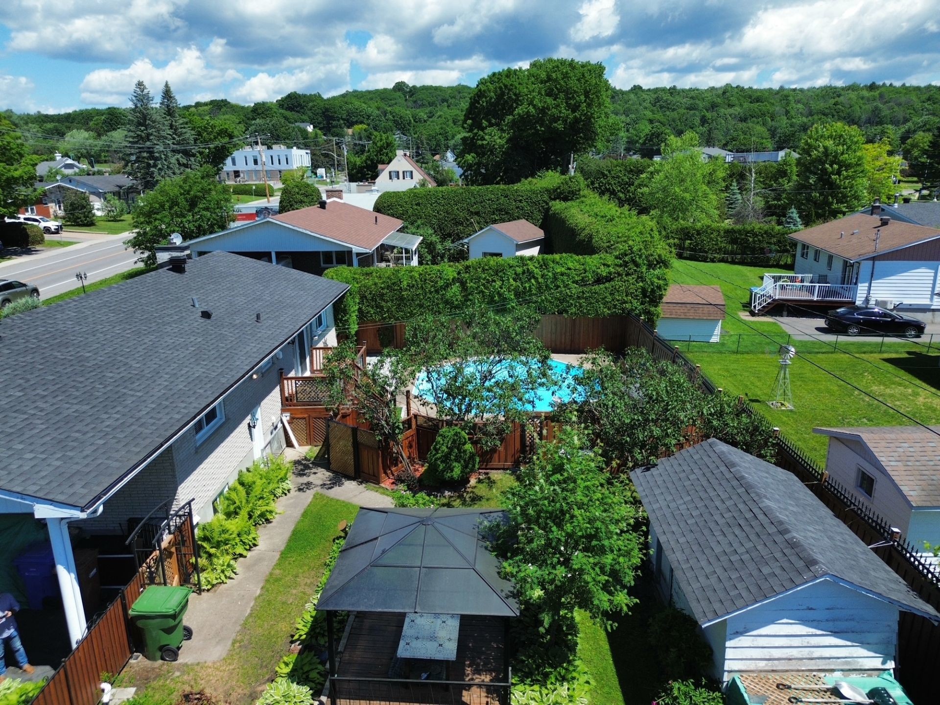 









23


Av. Hamford

,
Lachute,




QC
J8H3N3

