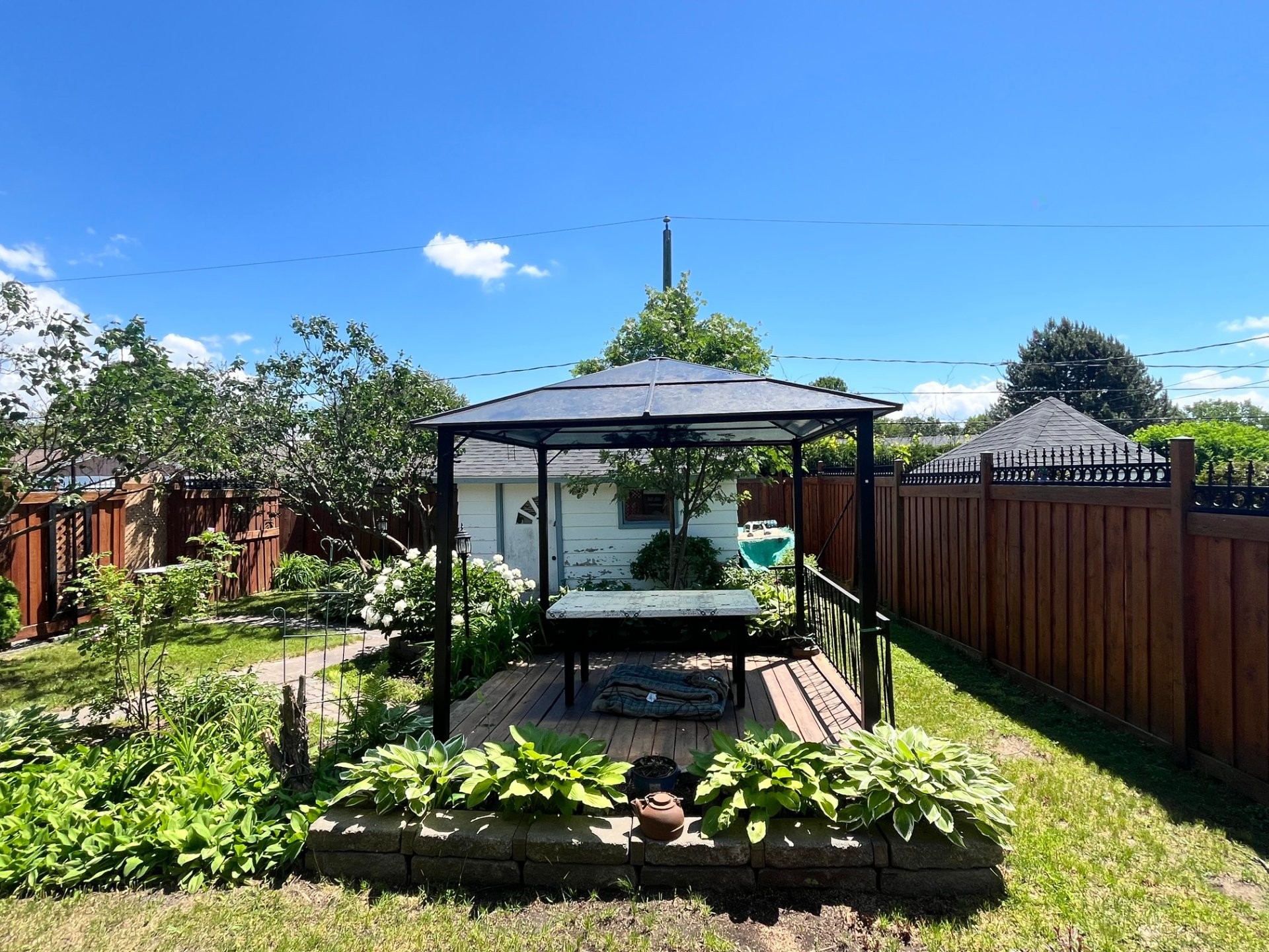 









23


Av. Hamford

,
Lachute,




QC
J8H3N3

