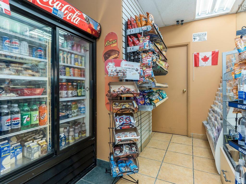 












Smoke Shop 7071 Bayers Road

,
Halifax,




NS
B3L 2C2

