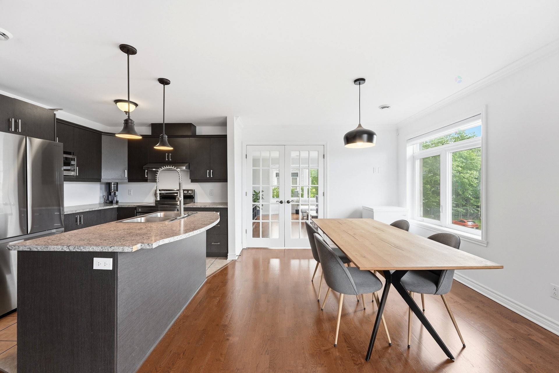 









84


Rue Bruno-Dion

, 105,
Blainville,




QC
J7C0L1

