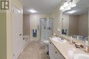 Main Floor 5pc Semi Ensuite