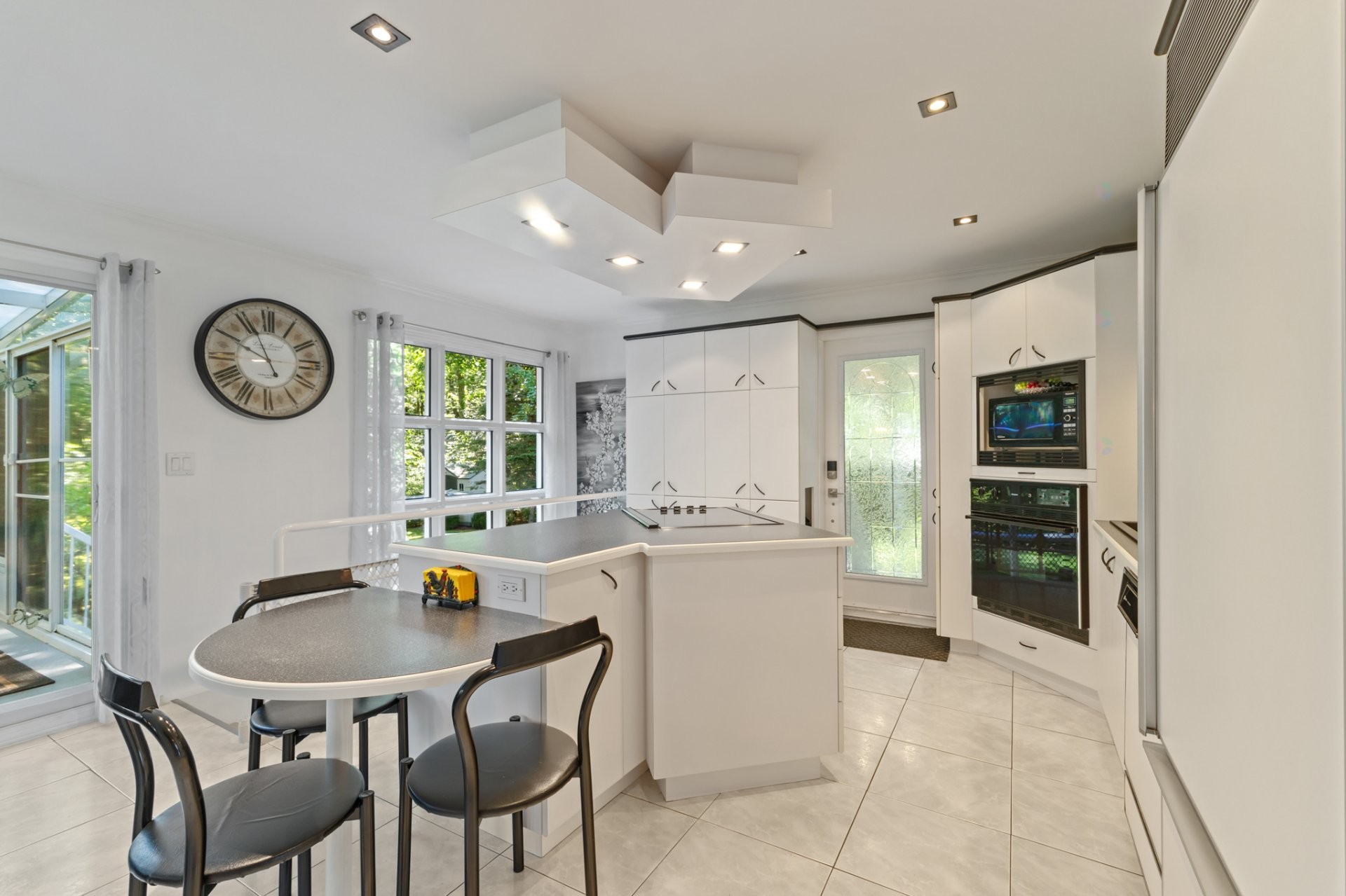 









2845


Rue des Deux-Rivières

,
Carignan,




QC
J3L5A4

