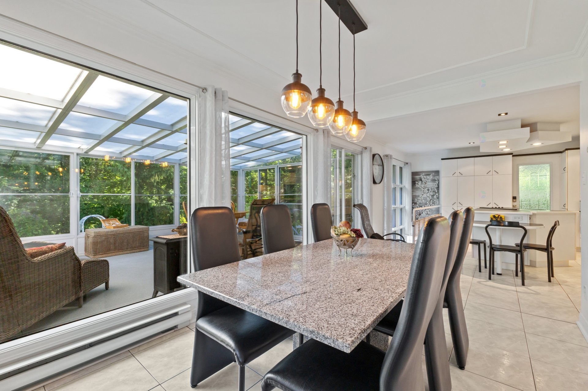 









2845


Rue des Deux-Rivières

,
Carignan,




QC
J3L5A4

