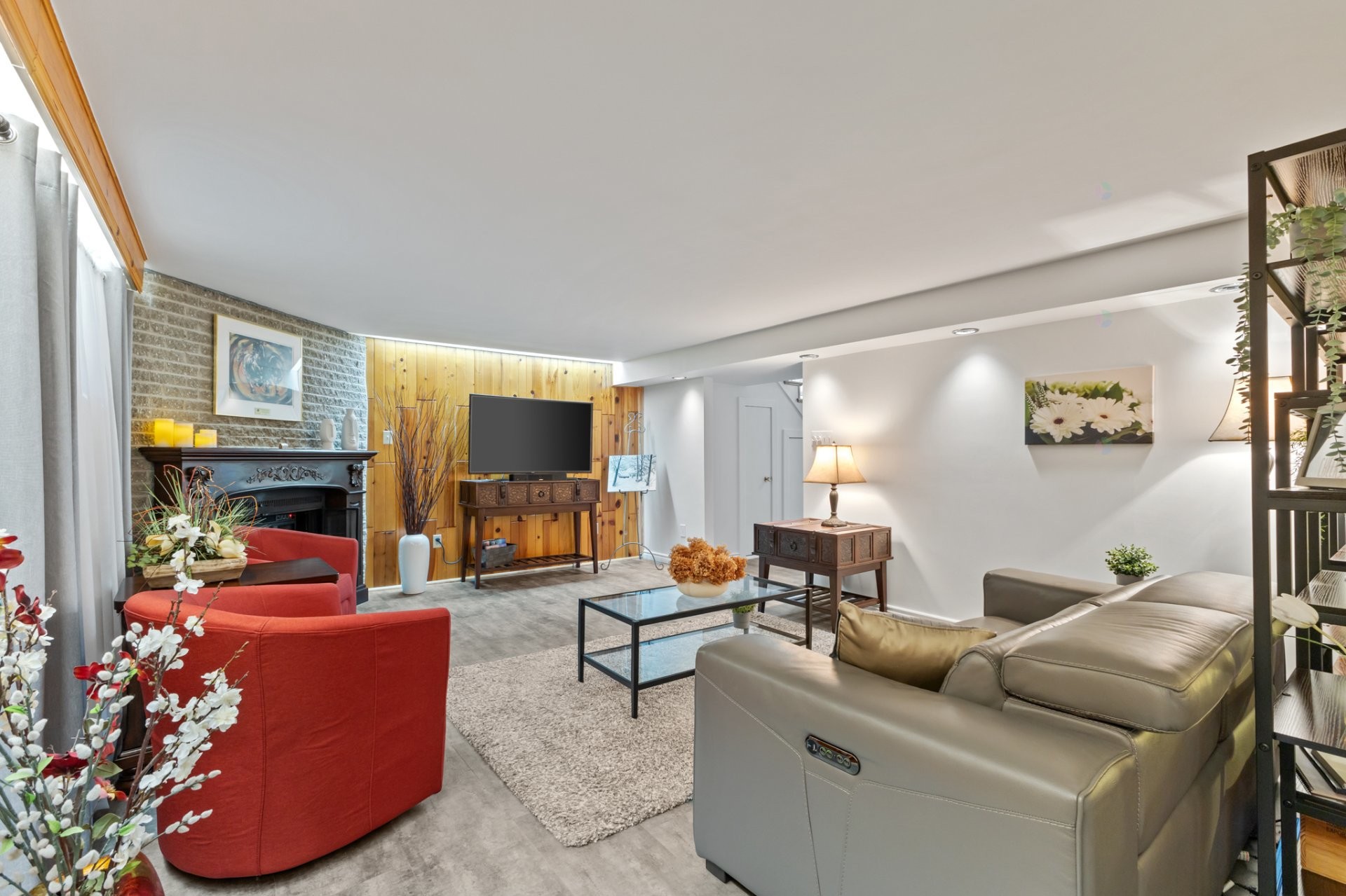 









2845


Rue des Deux-Rivières

,
Carignan,




QC
J3L5A4

