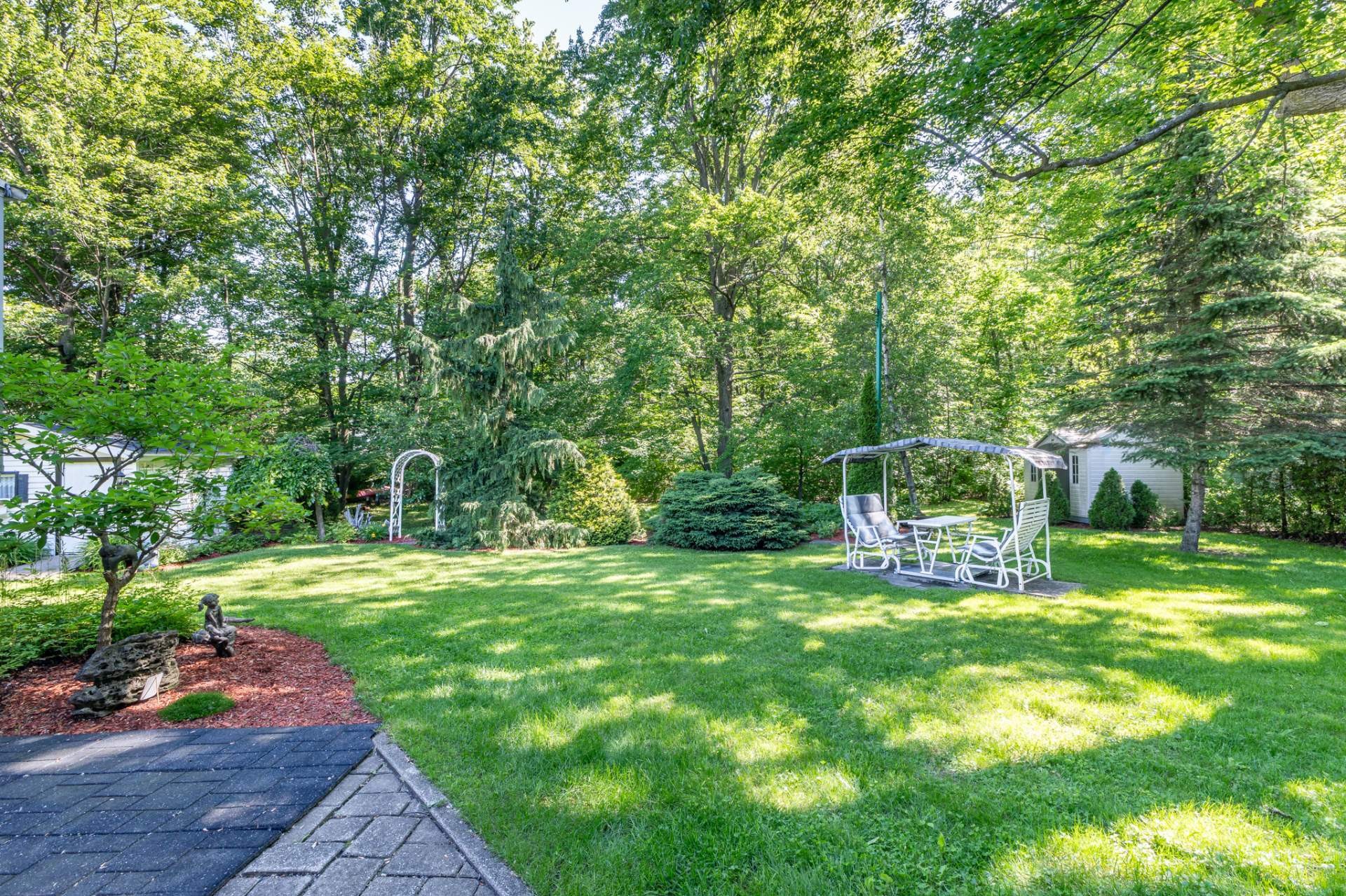 









2845


Rue des Deux-Rivières

,
Carignan,




QC
J3L5A4

