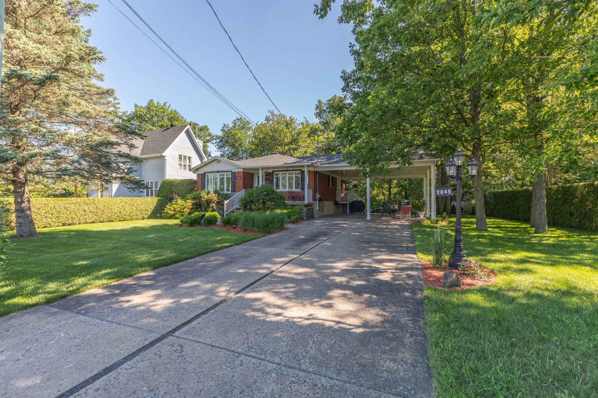 









2845


Rue des Deux-Rivières

,
Carignan,




QC
J3L5A4

