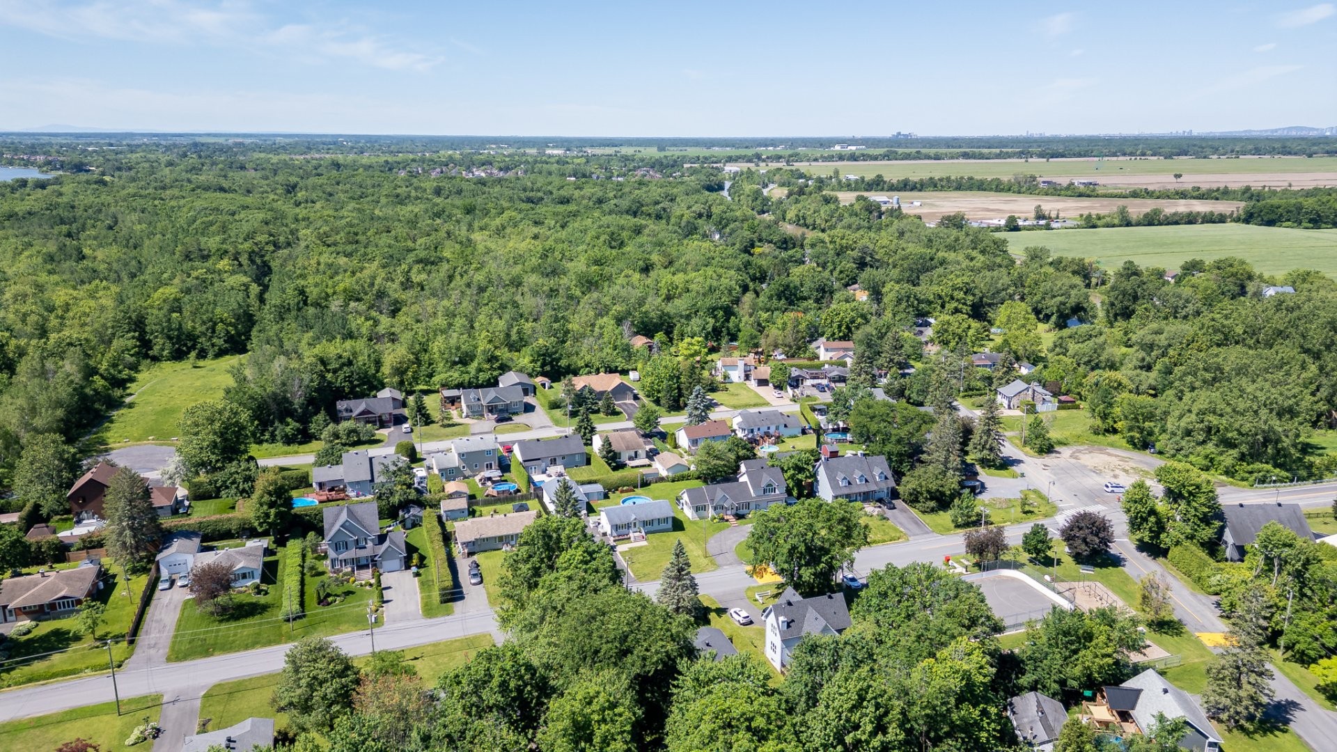 









2845


Rue des Deux-Rivières

,
Carignan,




QC
J3L5A4

