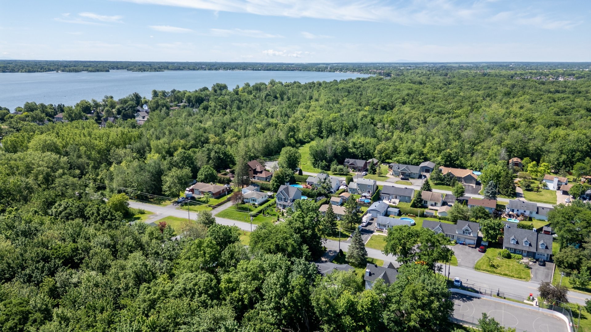 









2845


Rue des Deux-Rivières

,
Carignan,




QC
J3L5A4

