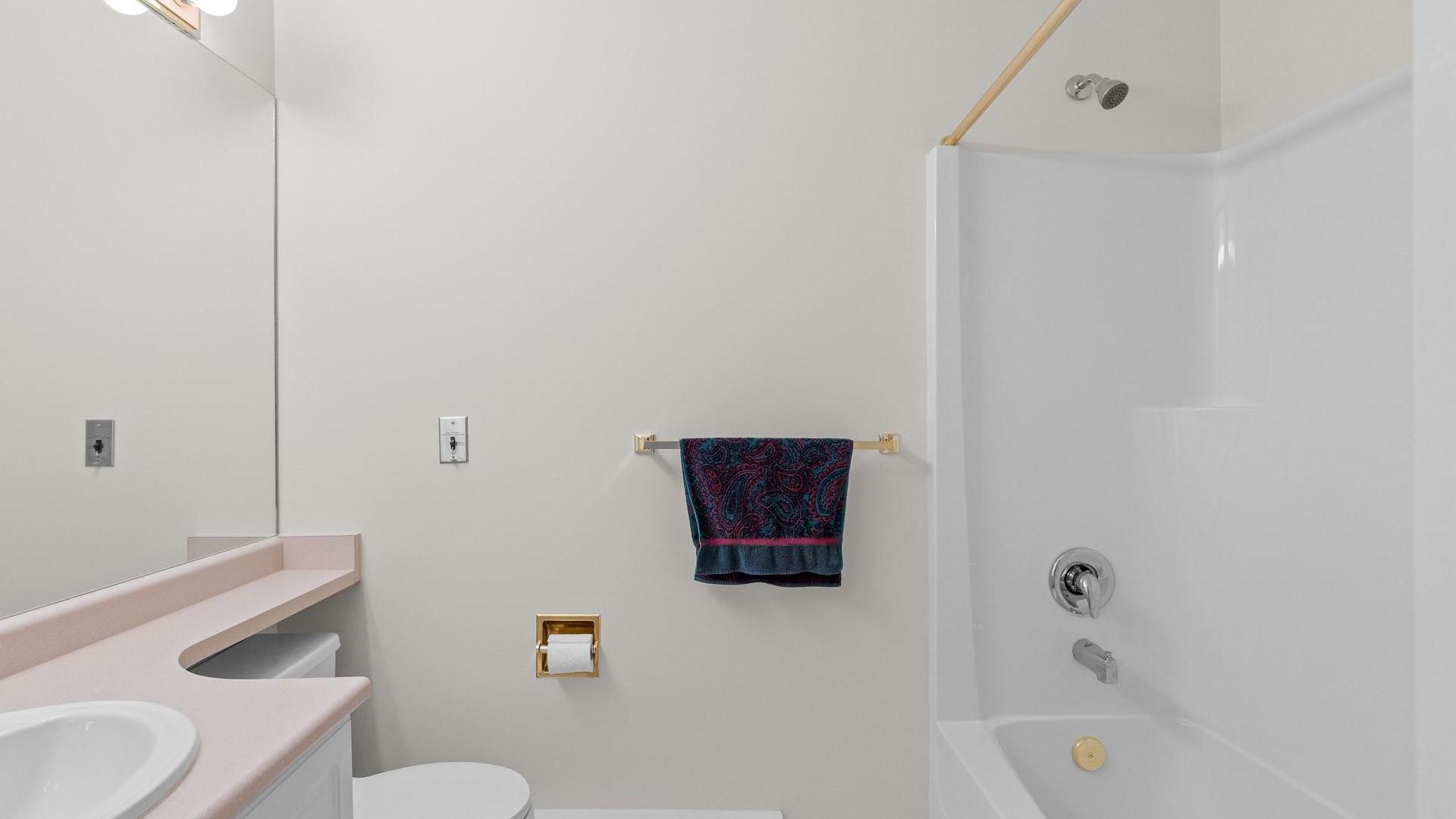 









877


KLO

Road, 223,
Kelowna,




BC
V1Y 9R1

