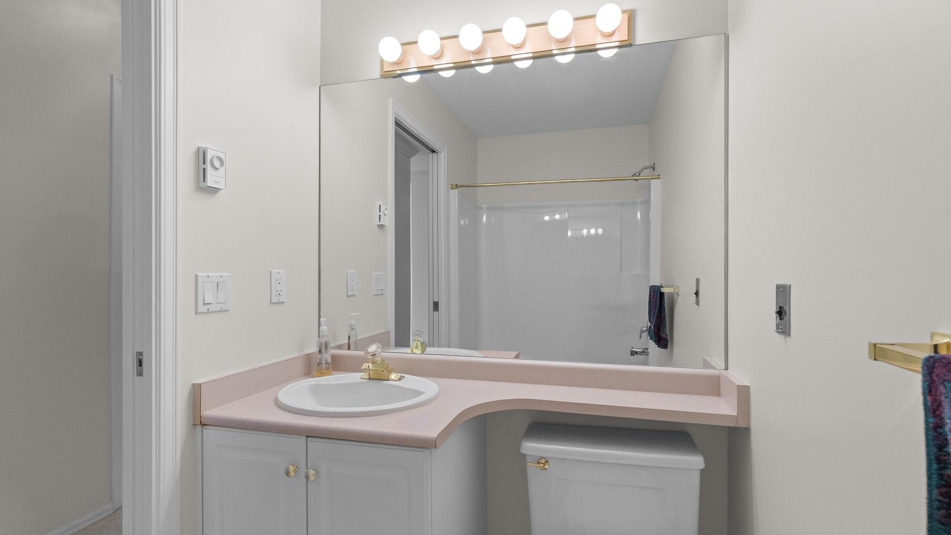









877


KLO

Road, 223,
Kelowna,




BC
V1Y 9R1

