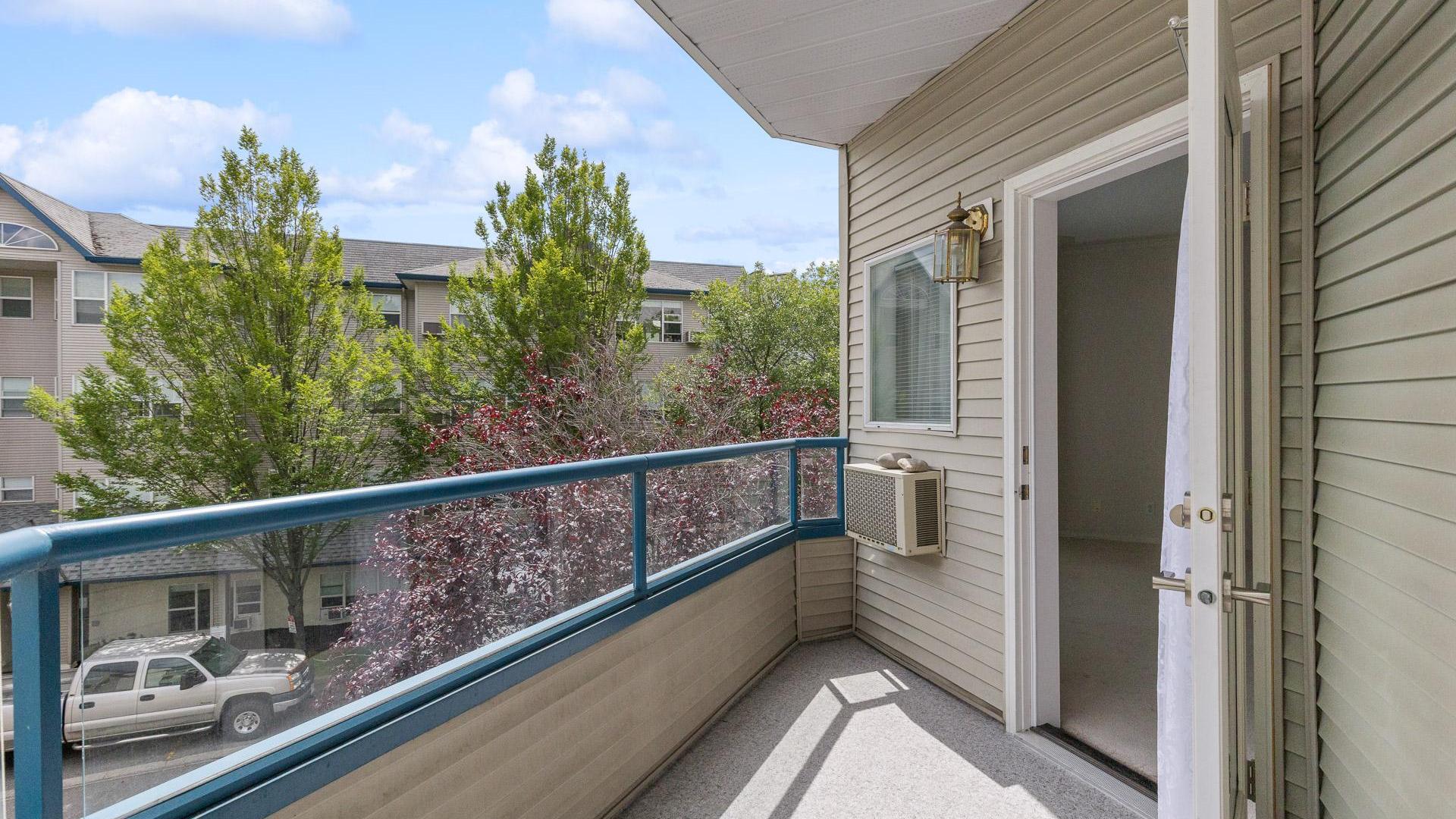 









877


KLO

Road, 223,
Kelowna,




BC
V1Y 9R1

