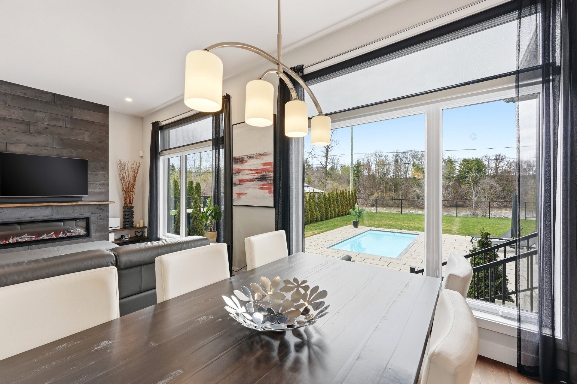 









123


Av. du Littoral

,
Saint-Paul,




QC
J0K3E0

