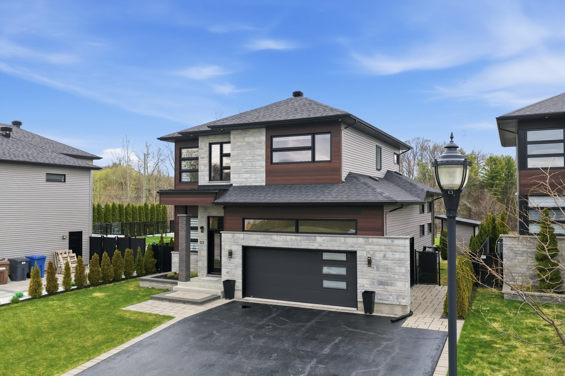 









123


Av. du Littoral

,
Saint-Paul,




QC
J0K3E0

