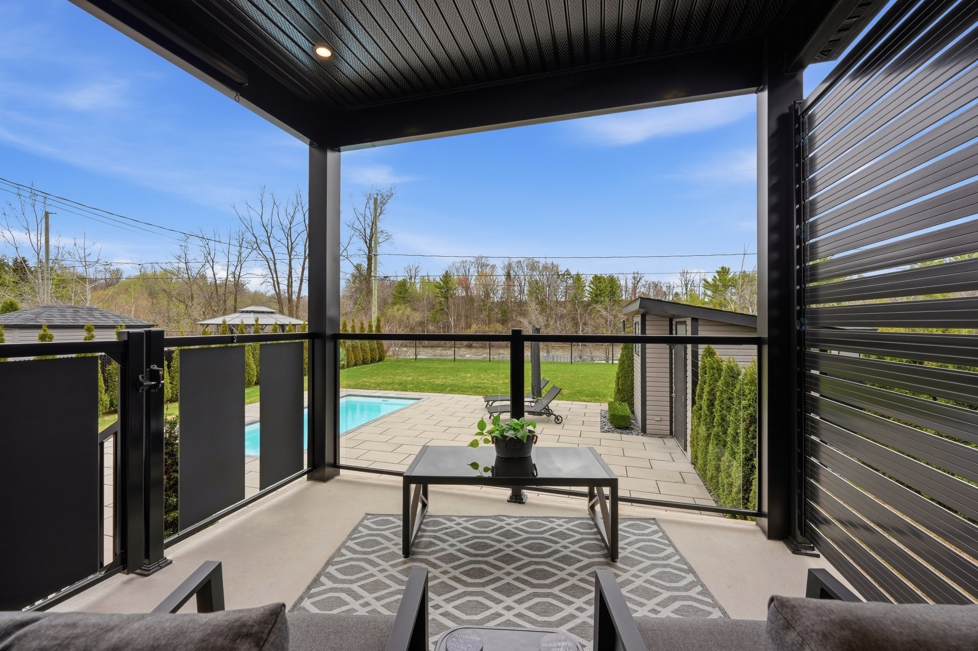 









123


Av. du Littoral

,
Saint-Paul,




QC
J0K3E0


