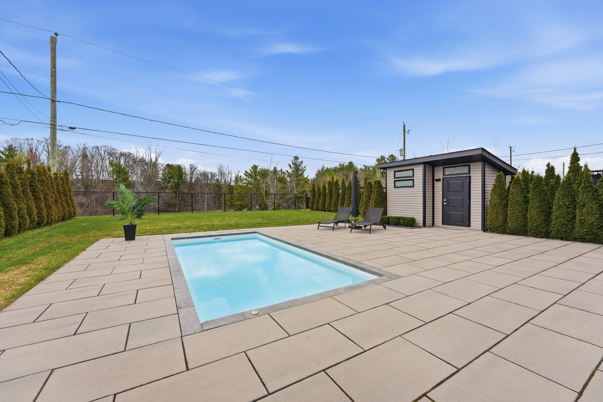 









123


Av. du Littoral

,
Saint-Paul,




QC
J0K3E0

