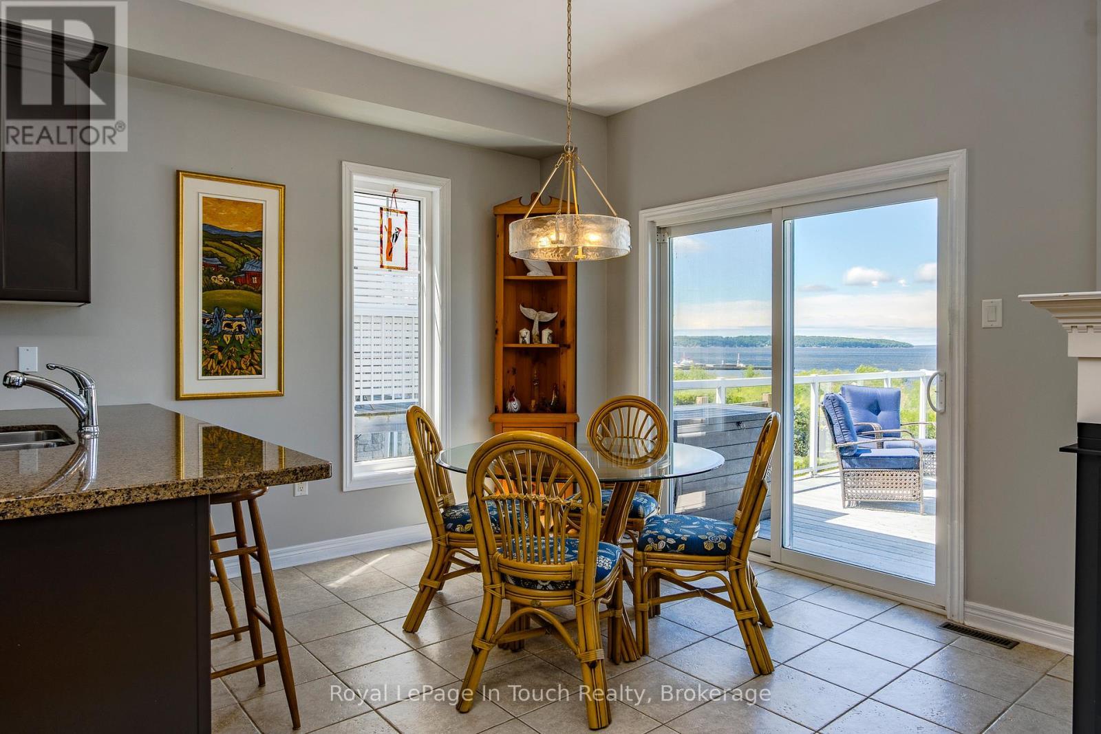 












14 RIVERWALK PLACE

,
Midland,




Ontario
L4R0B4

