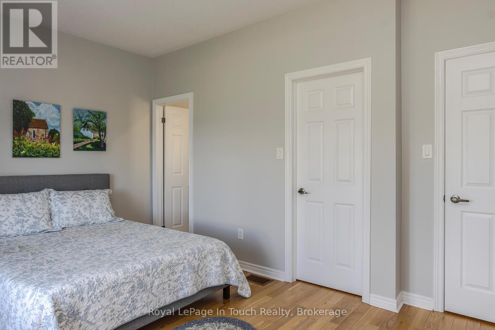 












14 RIVERWALK PLACE

,
Midland,




Ontario
L4R0B4

