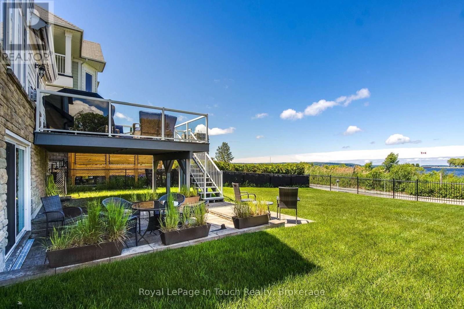 












14 RIVERWALK PLACE

,
Midland,




Ontario
L4R0B4

