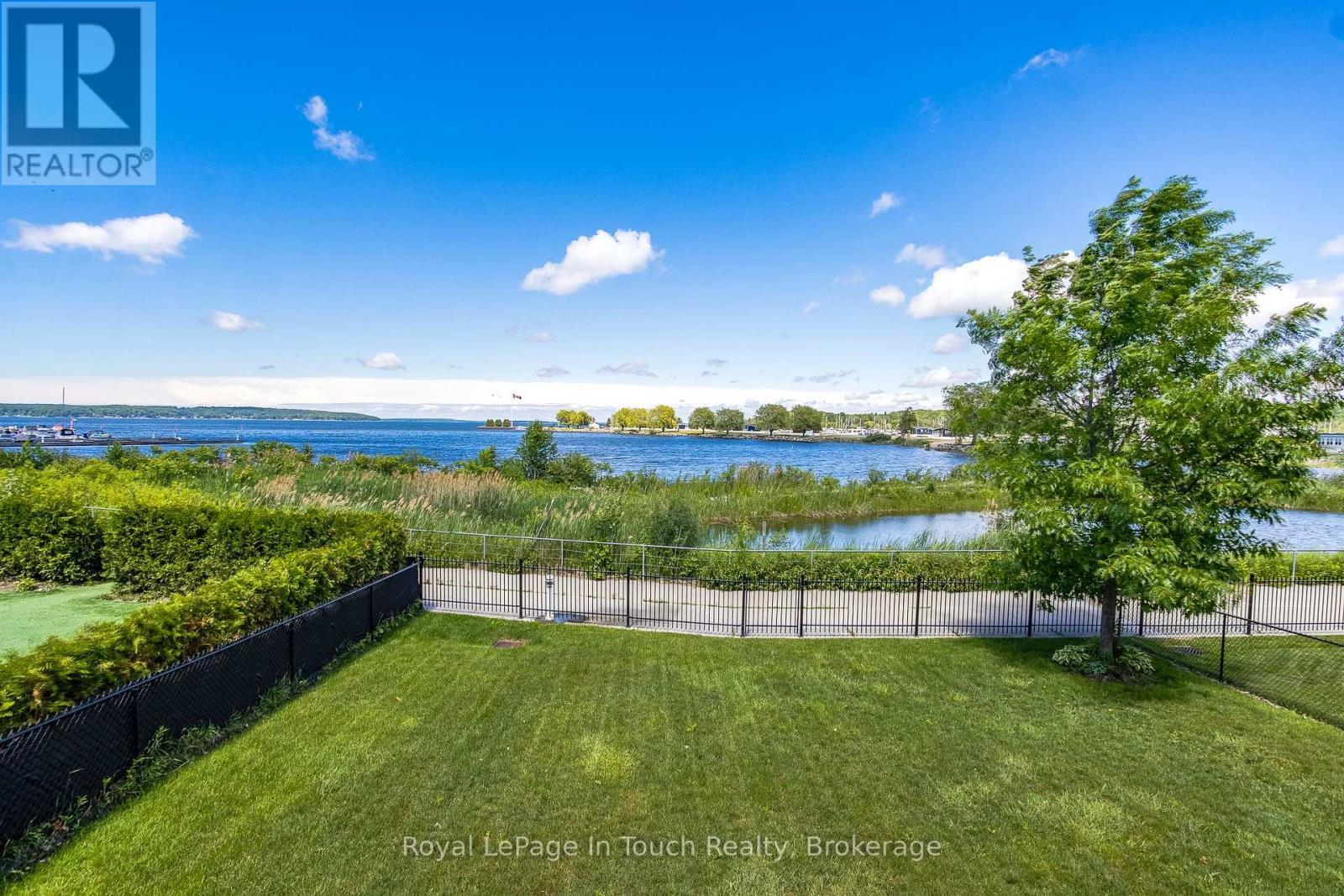 












14 RIVERWALK PLACE

,
Midland,




Ontario
L4R0B4

