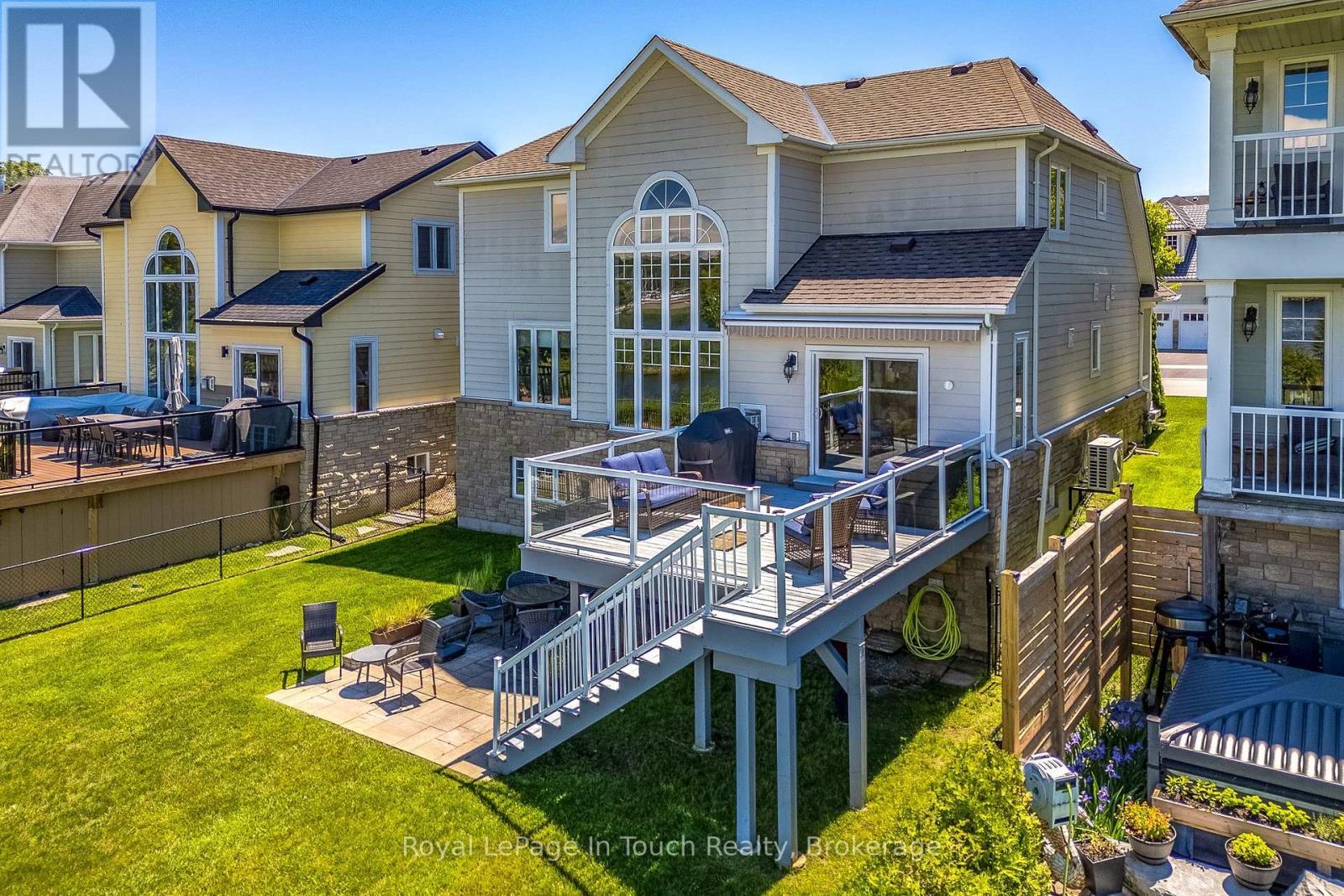 












14 RIVERWALK PLACE

,
Midland,




Ontario
L4R0B4

