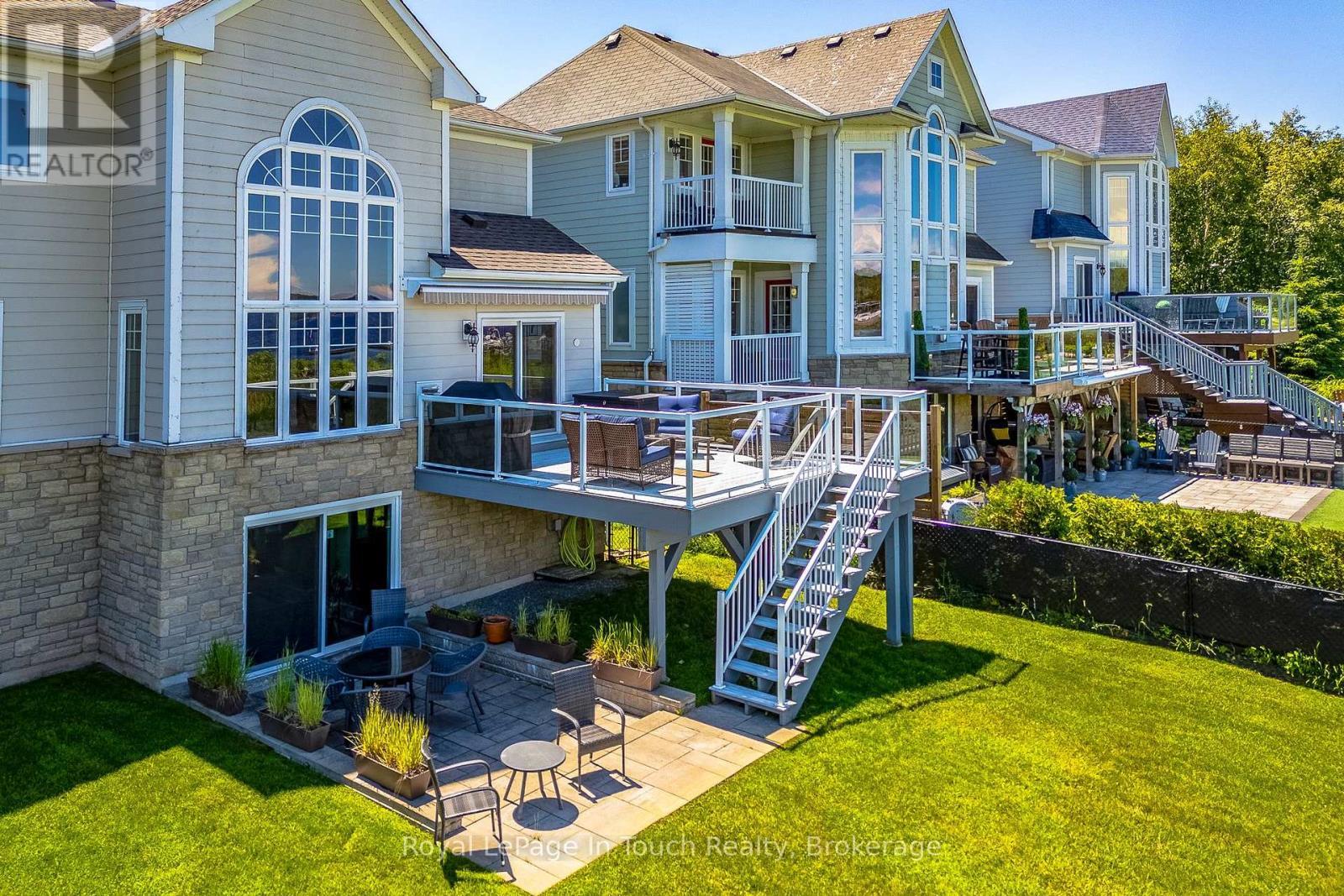 












14 RIVERWALK PLACE

,
Midland,




Ontario
L4R0B4

