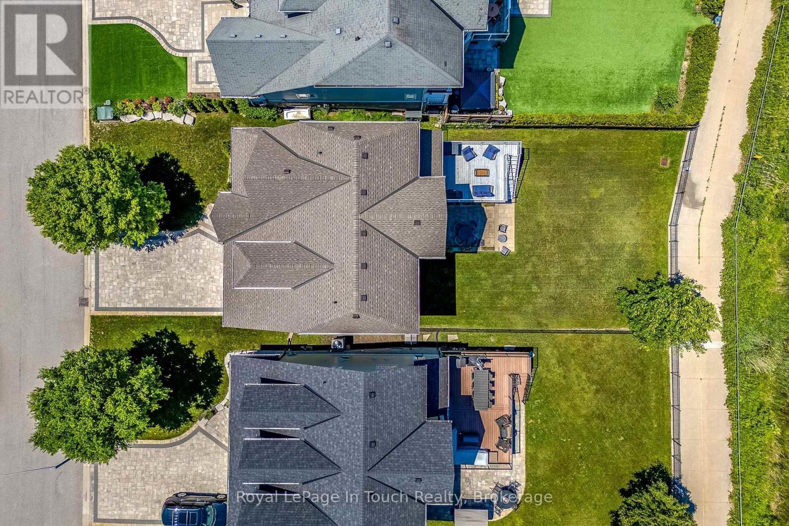 












14 RIVERWALK PLACE

,
Midland,




Ontario
L4R0B4

