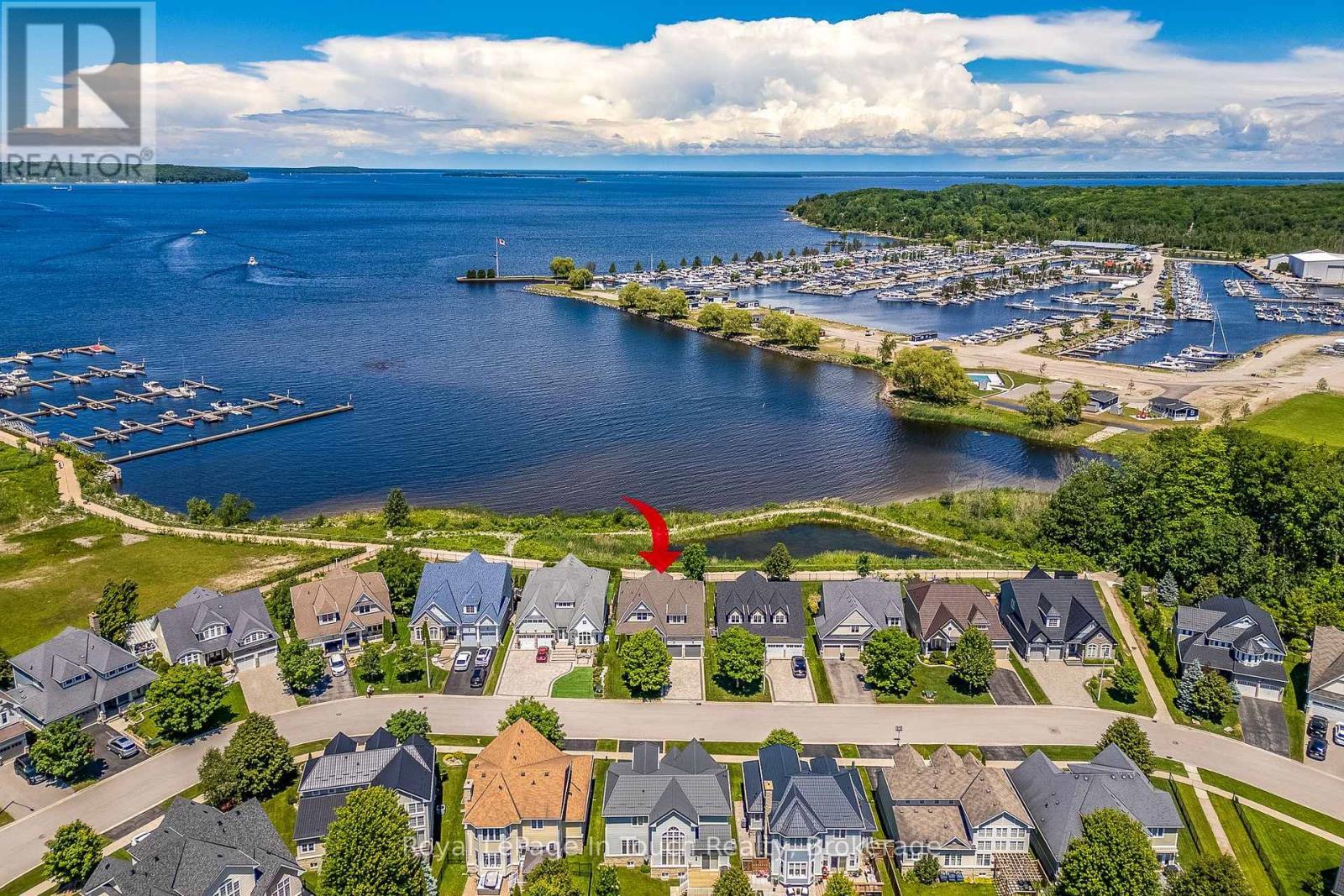 












14 RIVERWALK PLACE

,
Midland,




Ontario
L4R0B4

