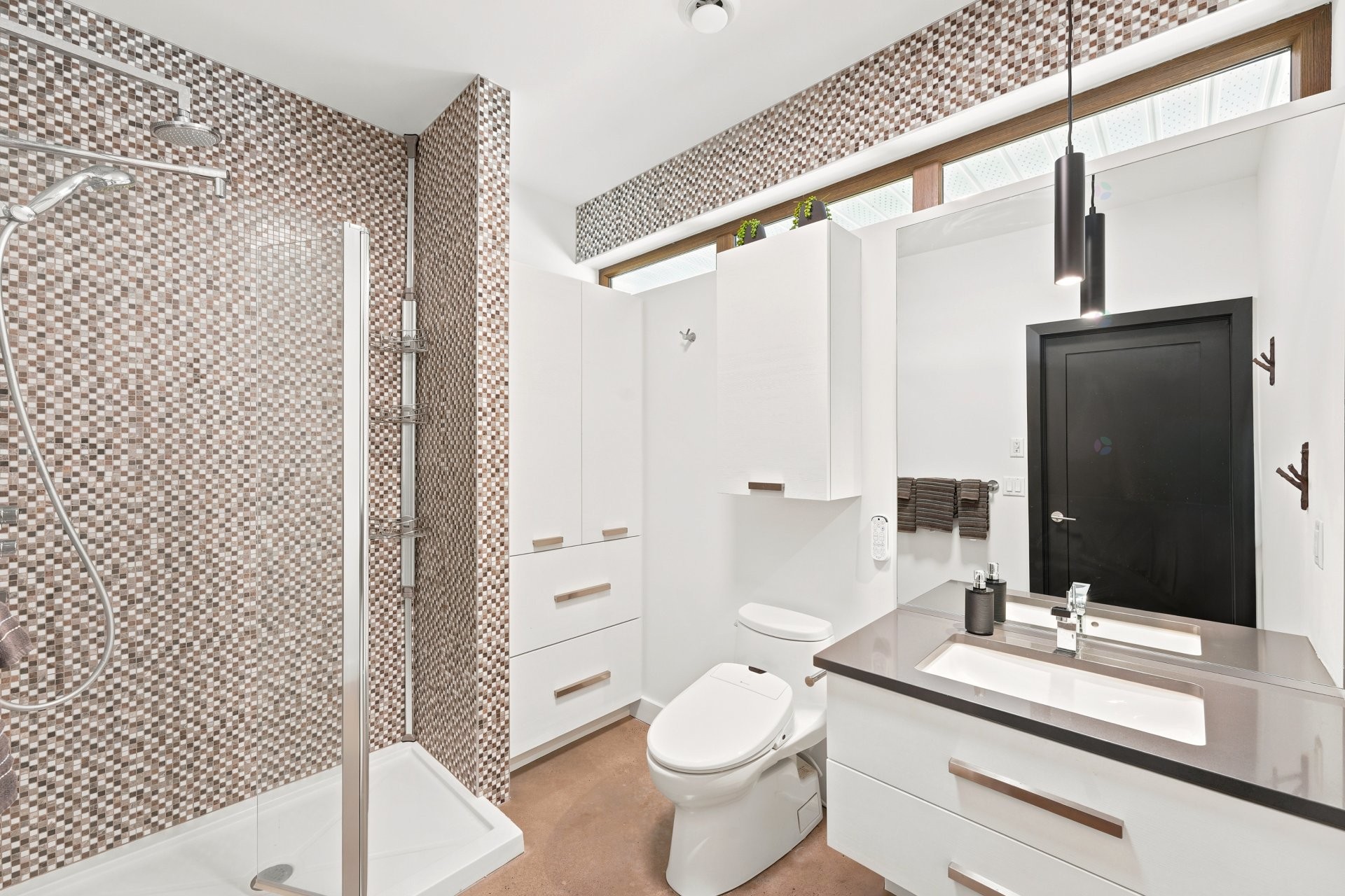 









33


Rue Rochefort

,
Repentigny (Repentigny),




QC
J5Y3C1

