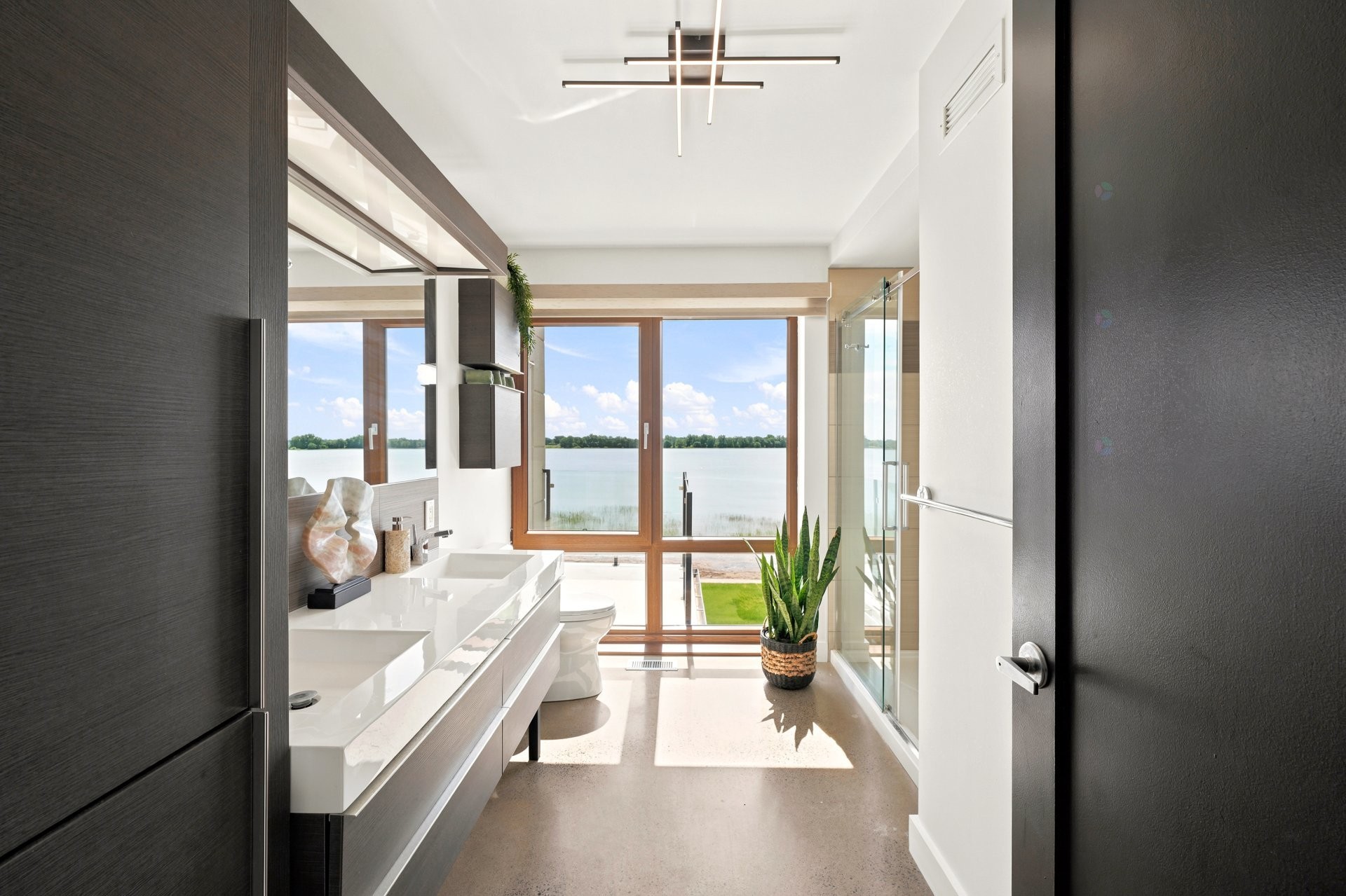 









33


Rue Rochefort

,
Repentigny (Repentigny),




QC
J5Y3C1

