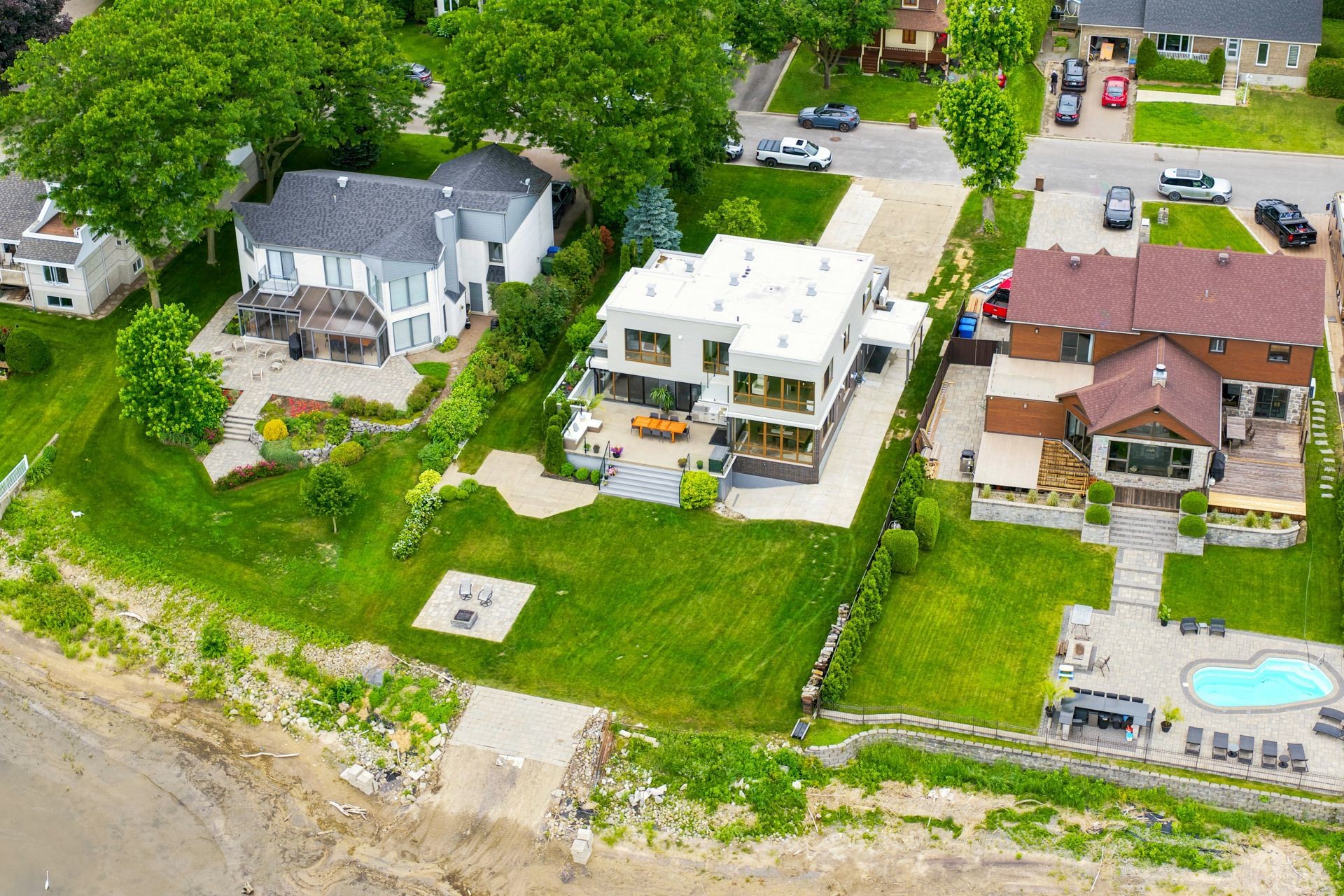 









33


Rue Rochefort

,
Repentigny (Repentigny),




QC
J5Y3C1

