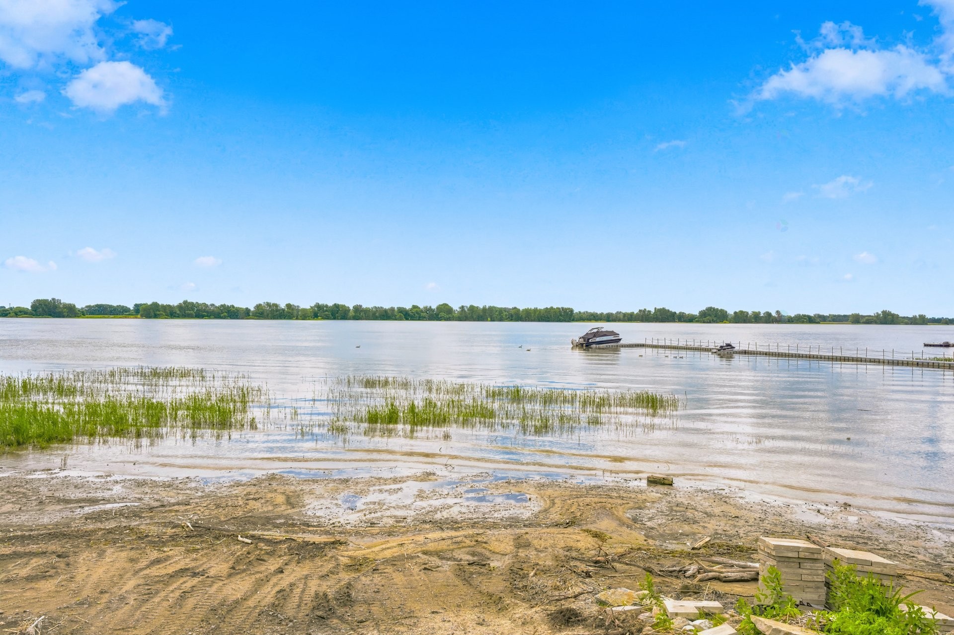 









33


Rue Rochefort

,
Repentigny (Repentigny),




QC
J5Y3C1

