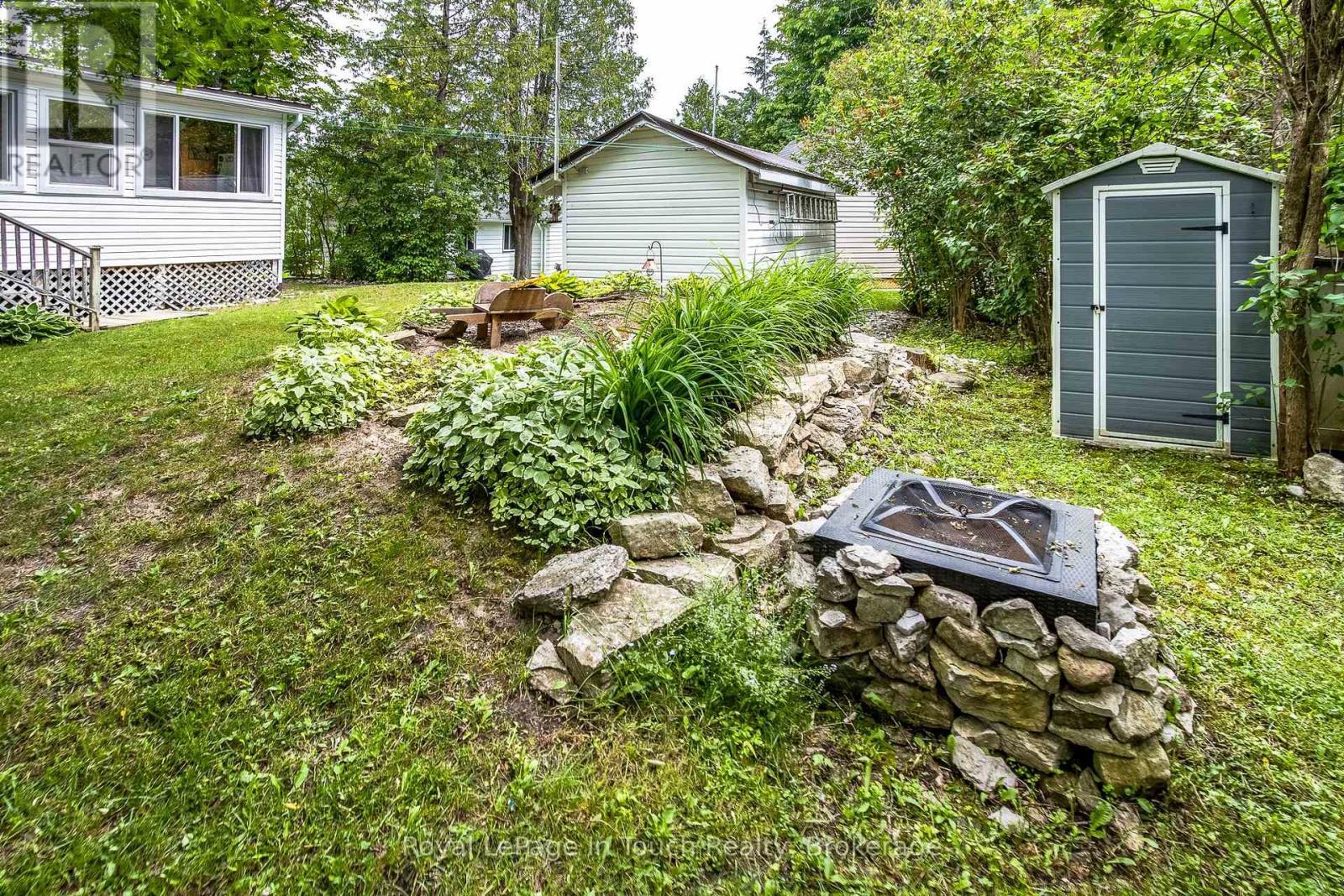 












9 EARLDOM BOULEVARD

,
Tay (Port McNicoll),




Ontario
L0K1R0

