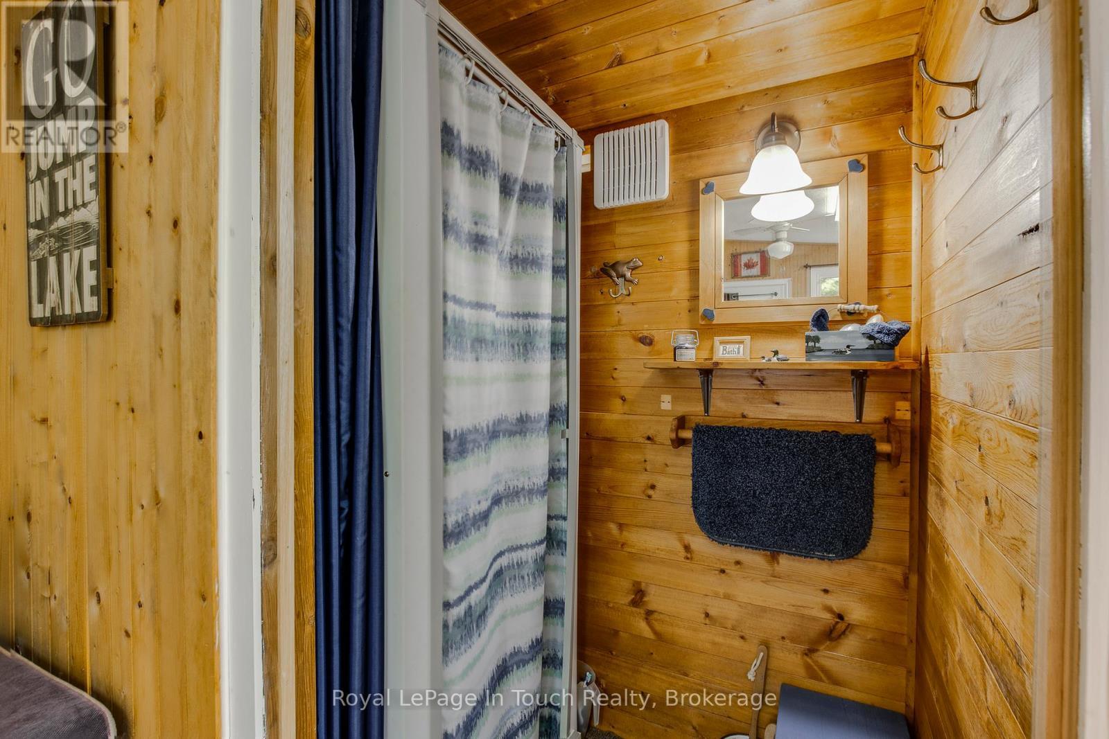 












9 EARLDOM BOULEVARD

,
Tay (Port McNicoll),




Ontario
L0K1R0

