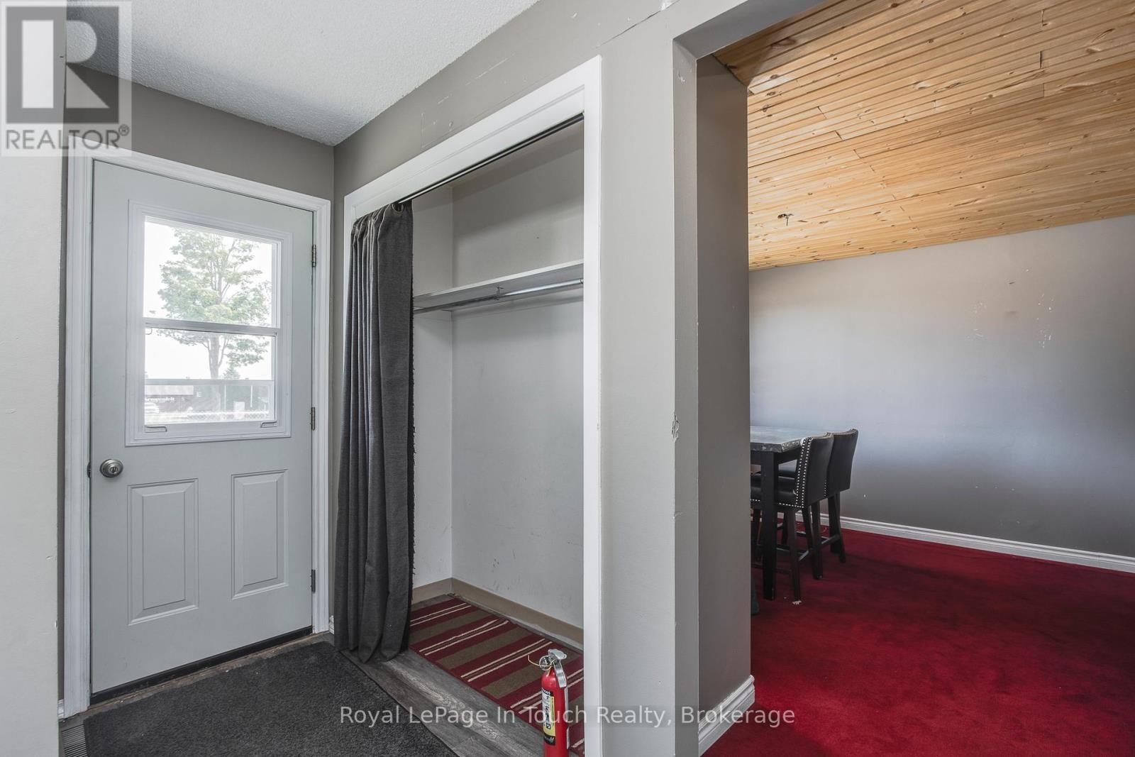 












740 BALM BEACH ROAD E

,
Midland,




Ontario
L4R4K4

