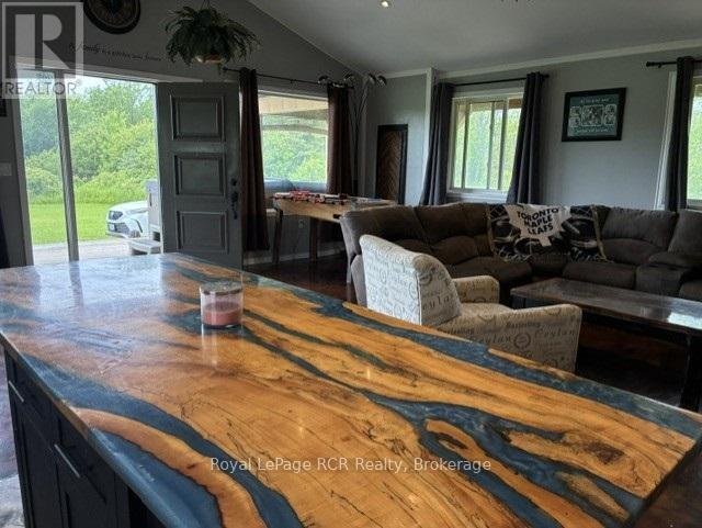 












382162 CONCESSION 17 ROAD E

,
Georgian Bluffs,




Ontario
N0H2T0

