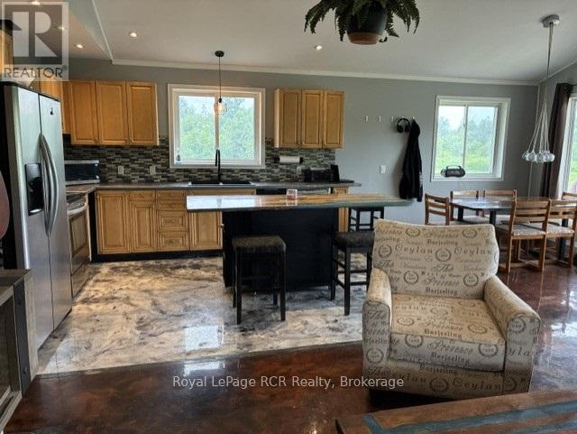 












382162 CONCESSION 17 ROAD E

,
Georgian Bluffs,




Ontario
N0H2T0

