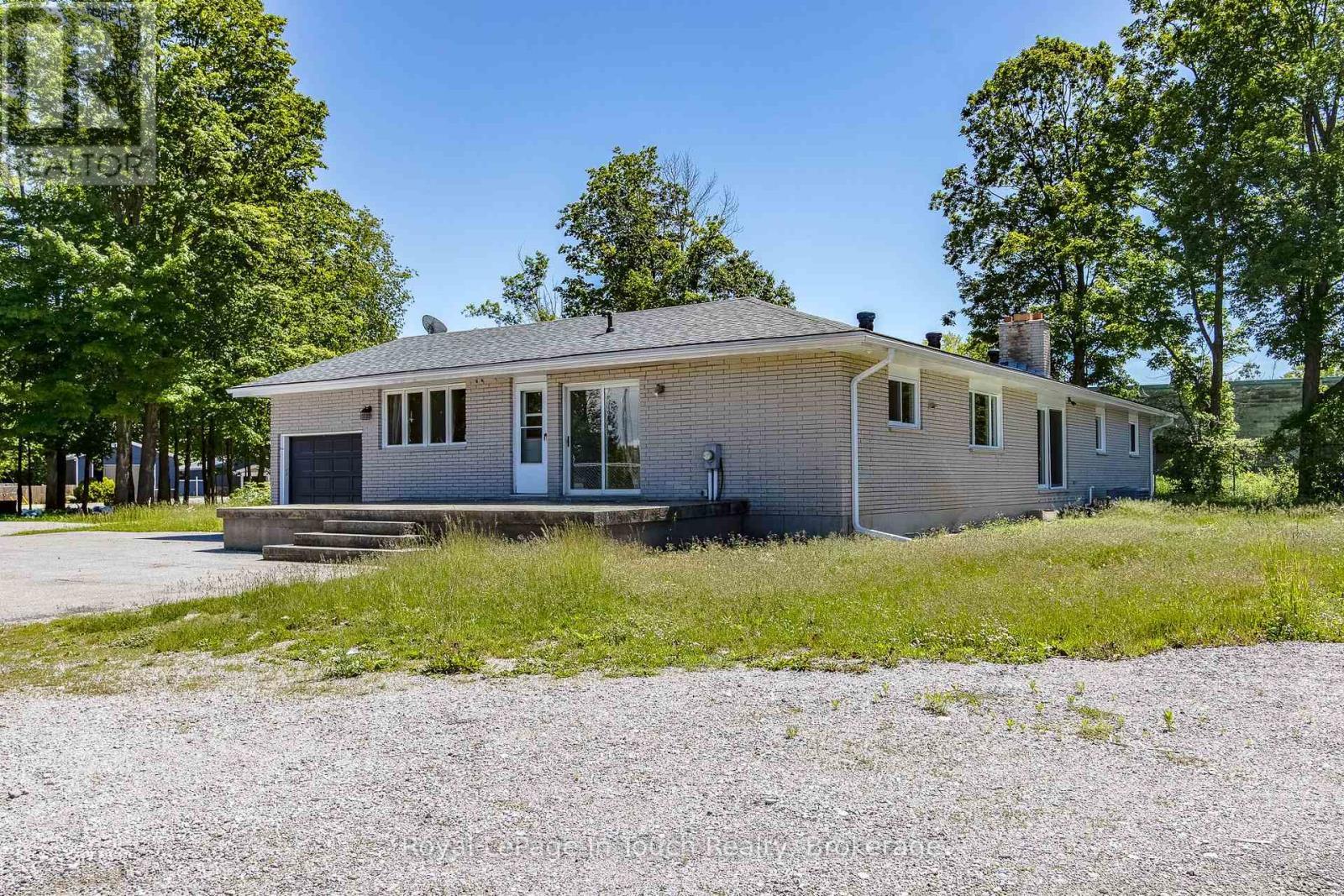 












740 BALM BEACH ROAD E

,
Midland,




Ontario
L4R4K4

