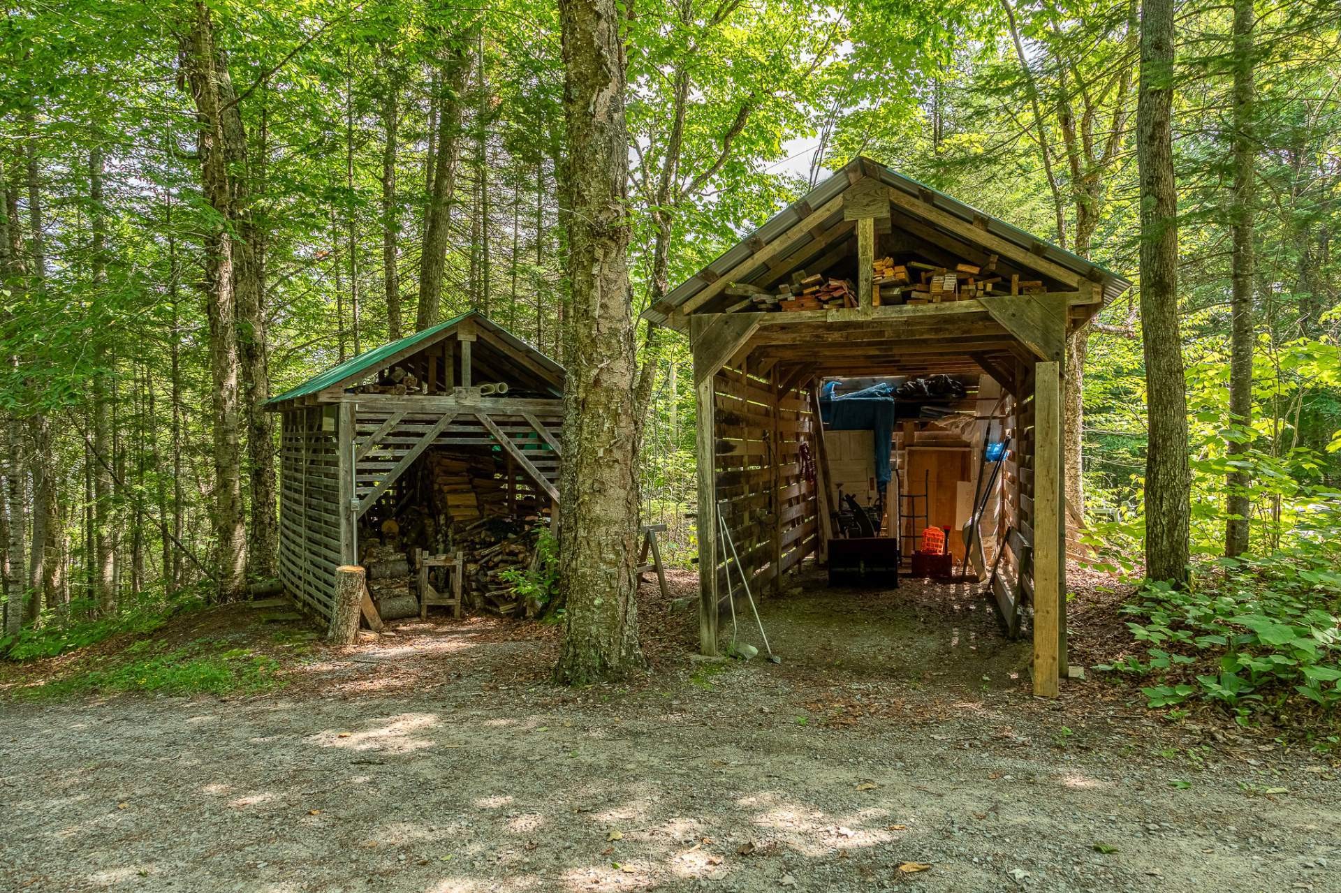 









435


Ch. du Tangara

,
Lac-aux-Sables,




QC
G0X1M0

