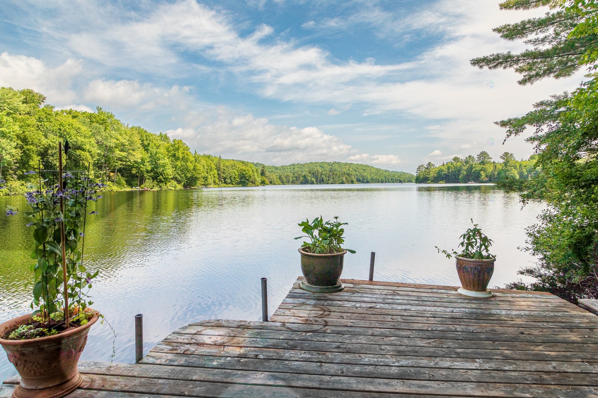 









435


Ch. du Tangara

,
Lac-aux-Sables,




QC
G0X1M0


