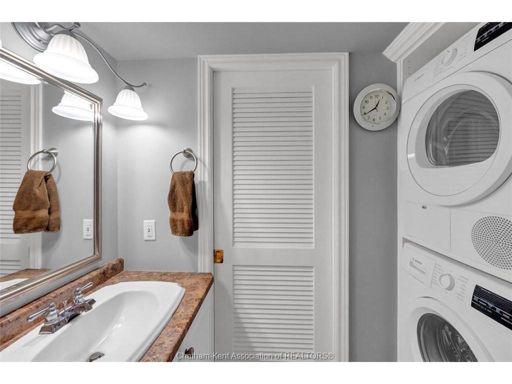 









10


Van Allen

Avenue, 201,
Chatham,




ON
N7L 5K1

