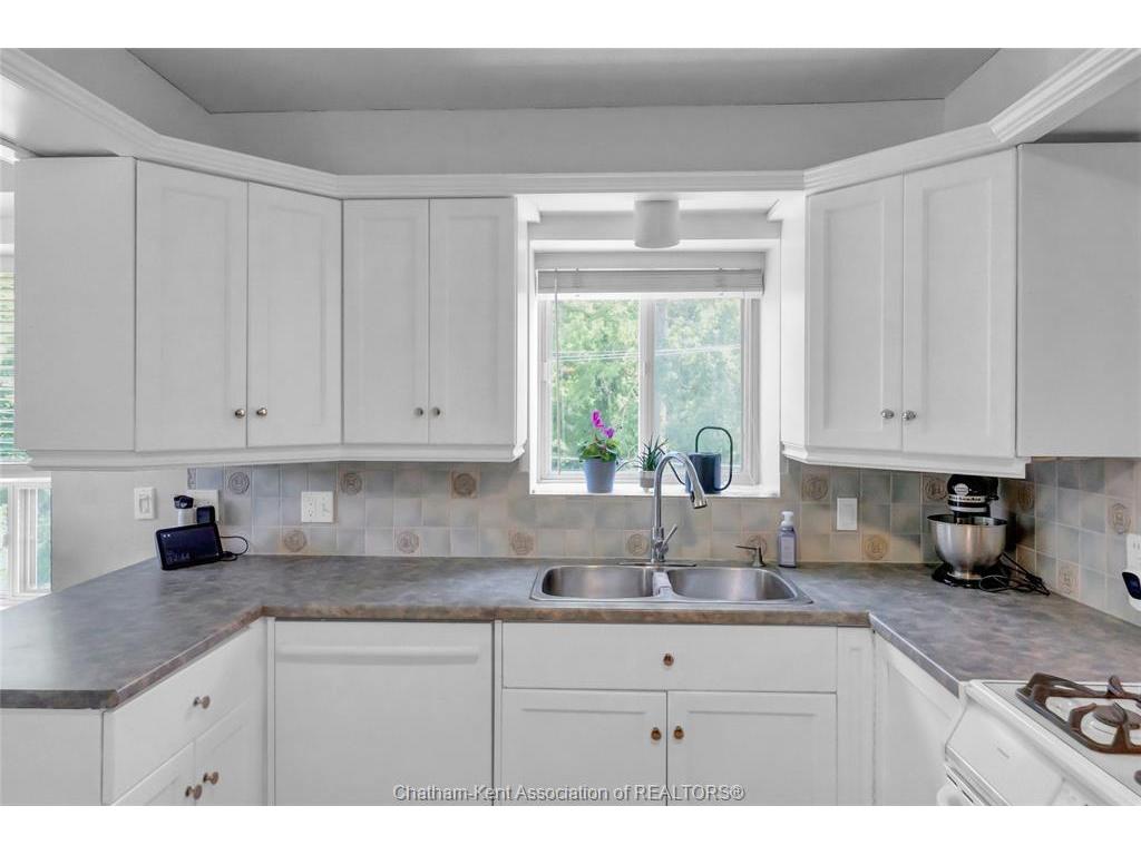









10


Van Allen

Avenue, 201,
Chatham,




ON
N7L 5K1

