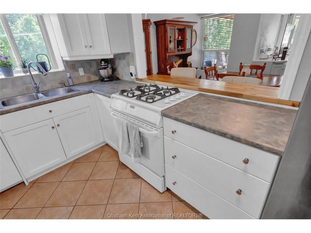 









10


Van Allen

Avenue, 201,
Chatham,




ON
N7L 5K1

