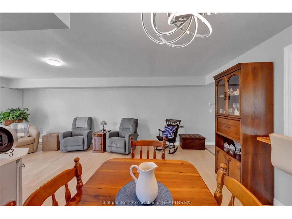 









10


Van Allen

Avenue, 201,
Chatham,




ON
N7L 5K1

